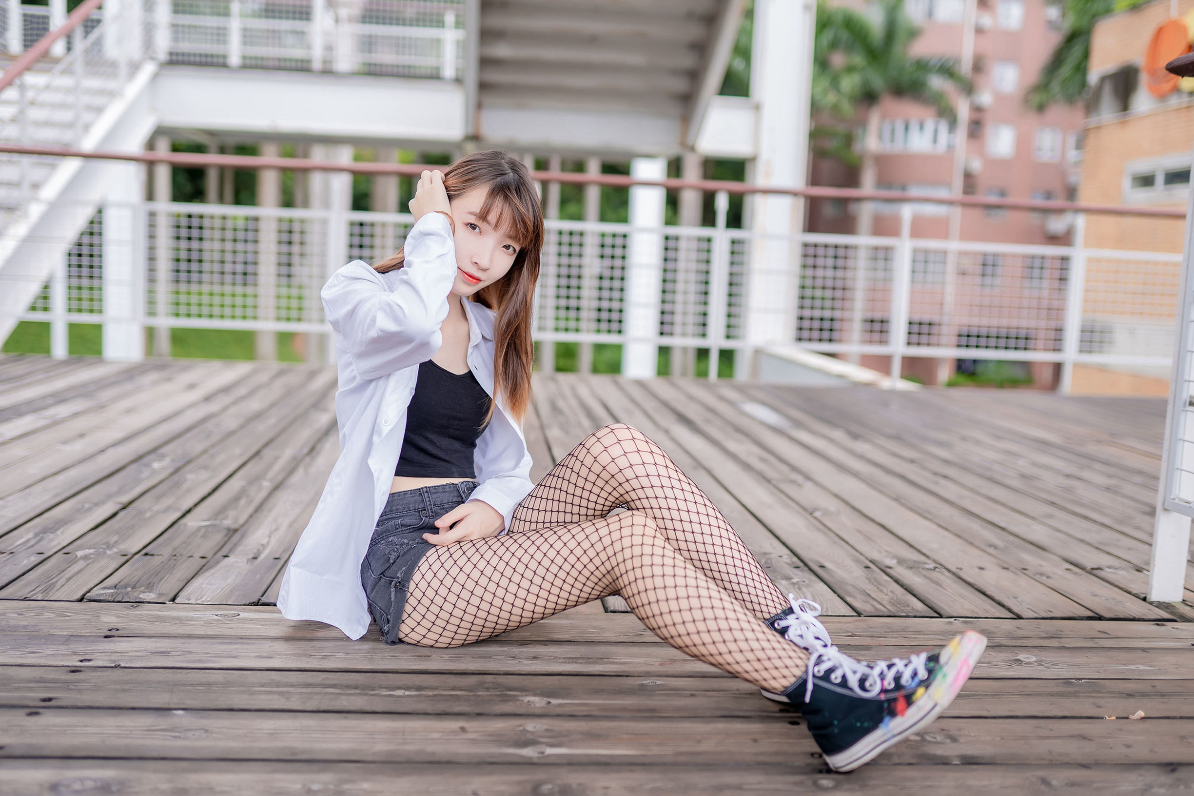 Phong Chi Linh Vực] NO.094 Quần short bò siêu ngắn và vớ lưới đen