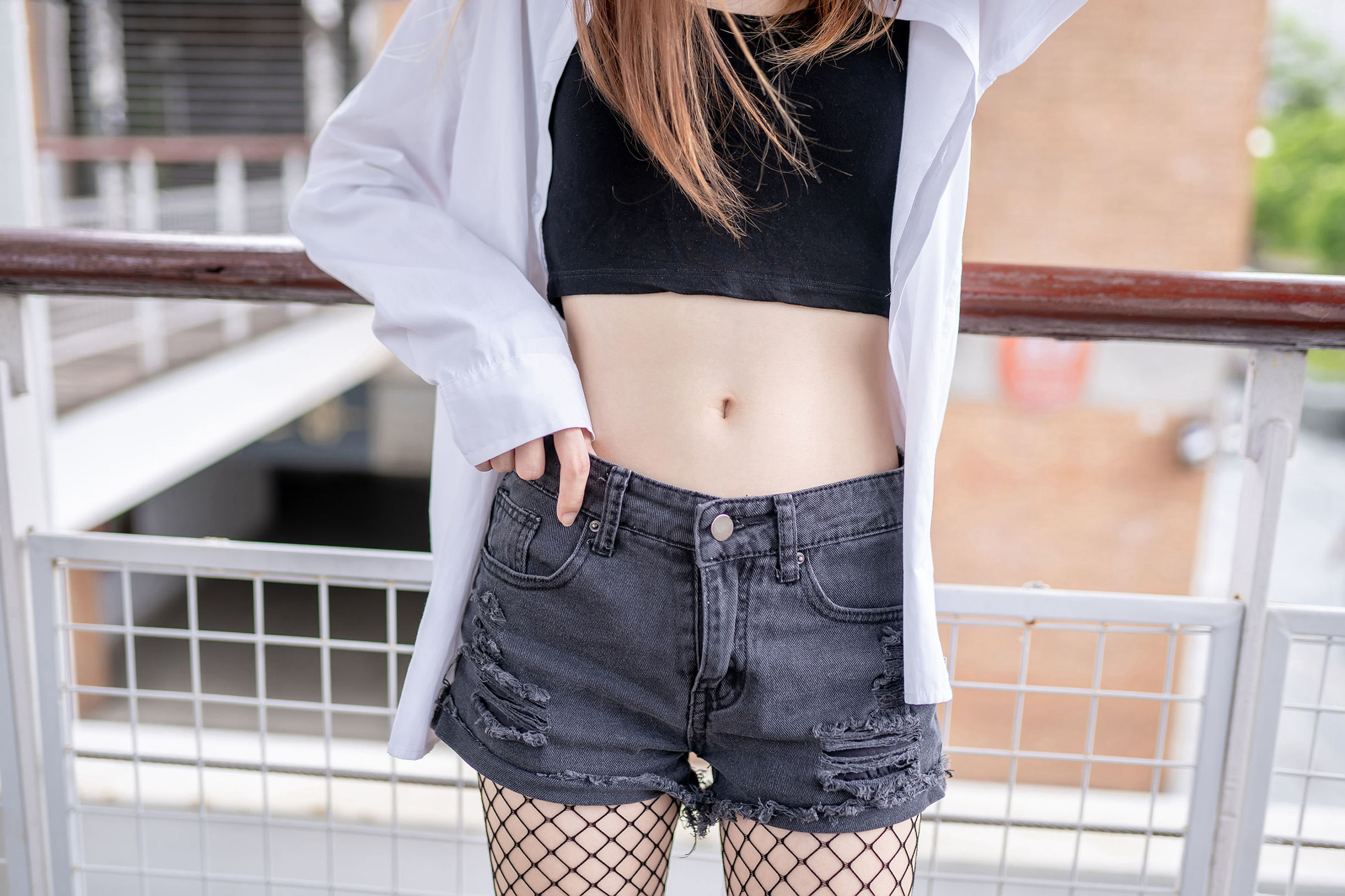 Phong Chi Linh Vực] NO.094 Quần short bò siêu ngắn và vớ lưới đen