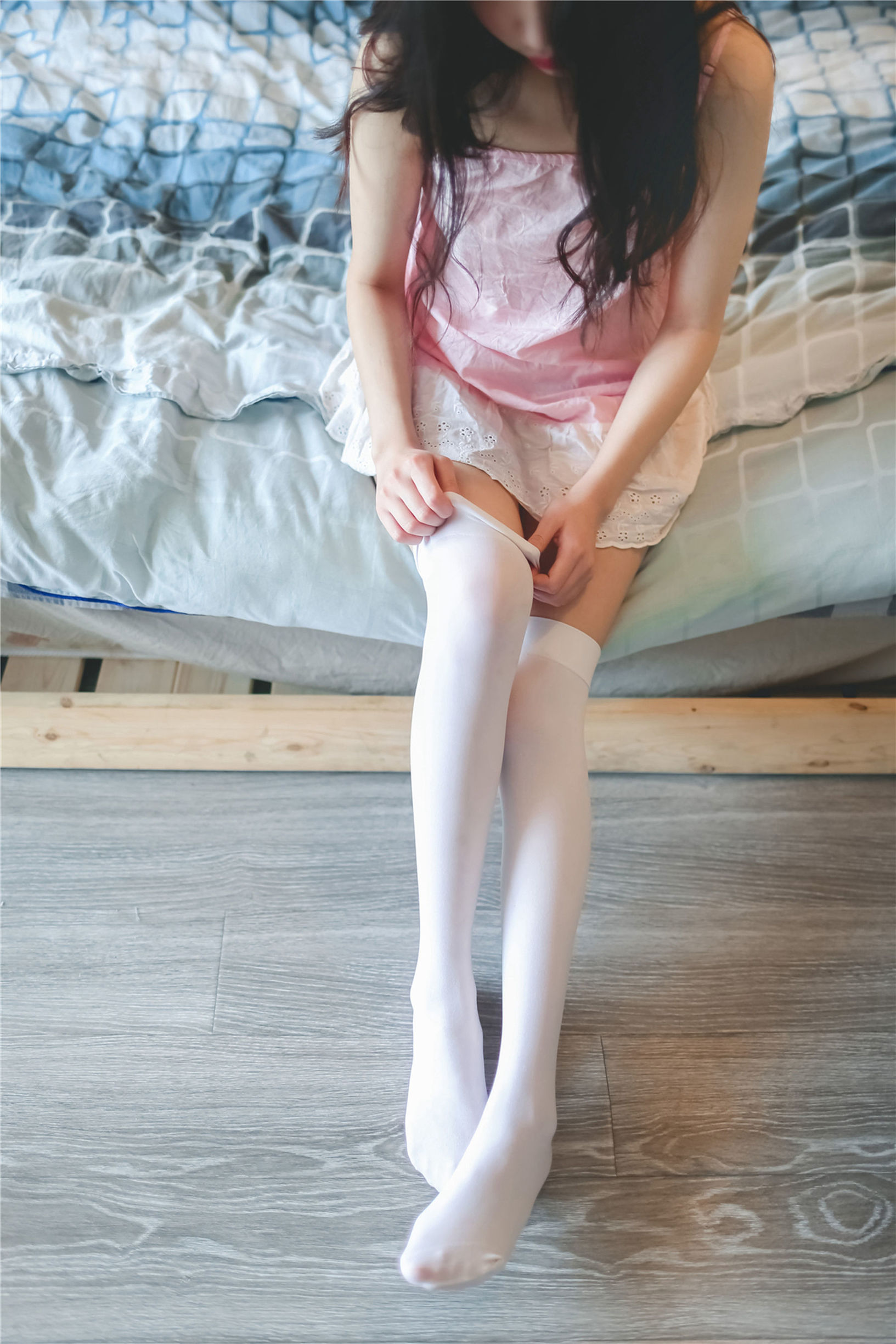 Domain of the Wind] No. 110 Pink Small Suspender Skirt White Silk