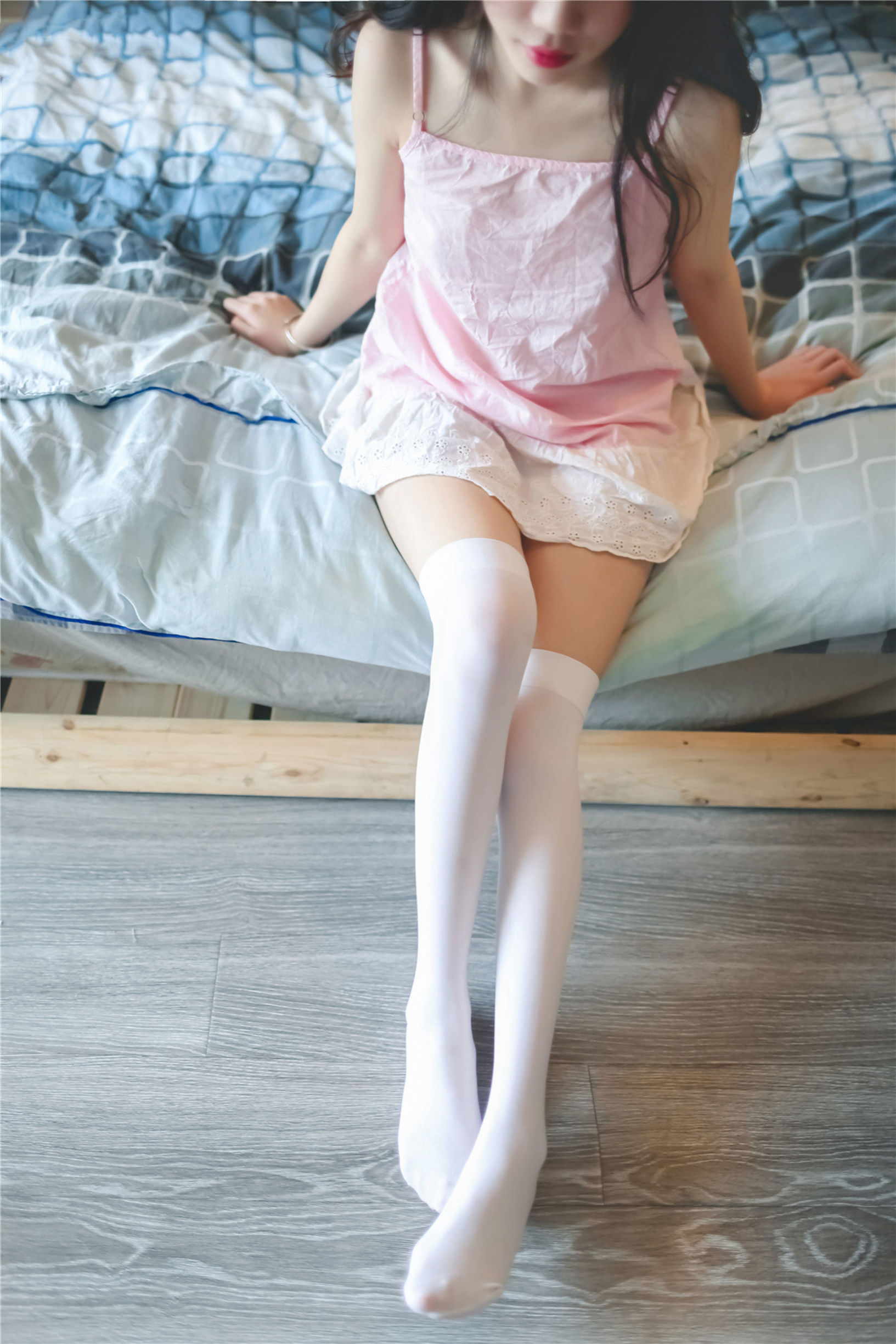 Domain of the Wind] No. 110 Pink Small Suspender Skirt White Silk