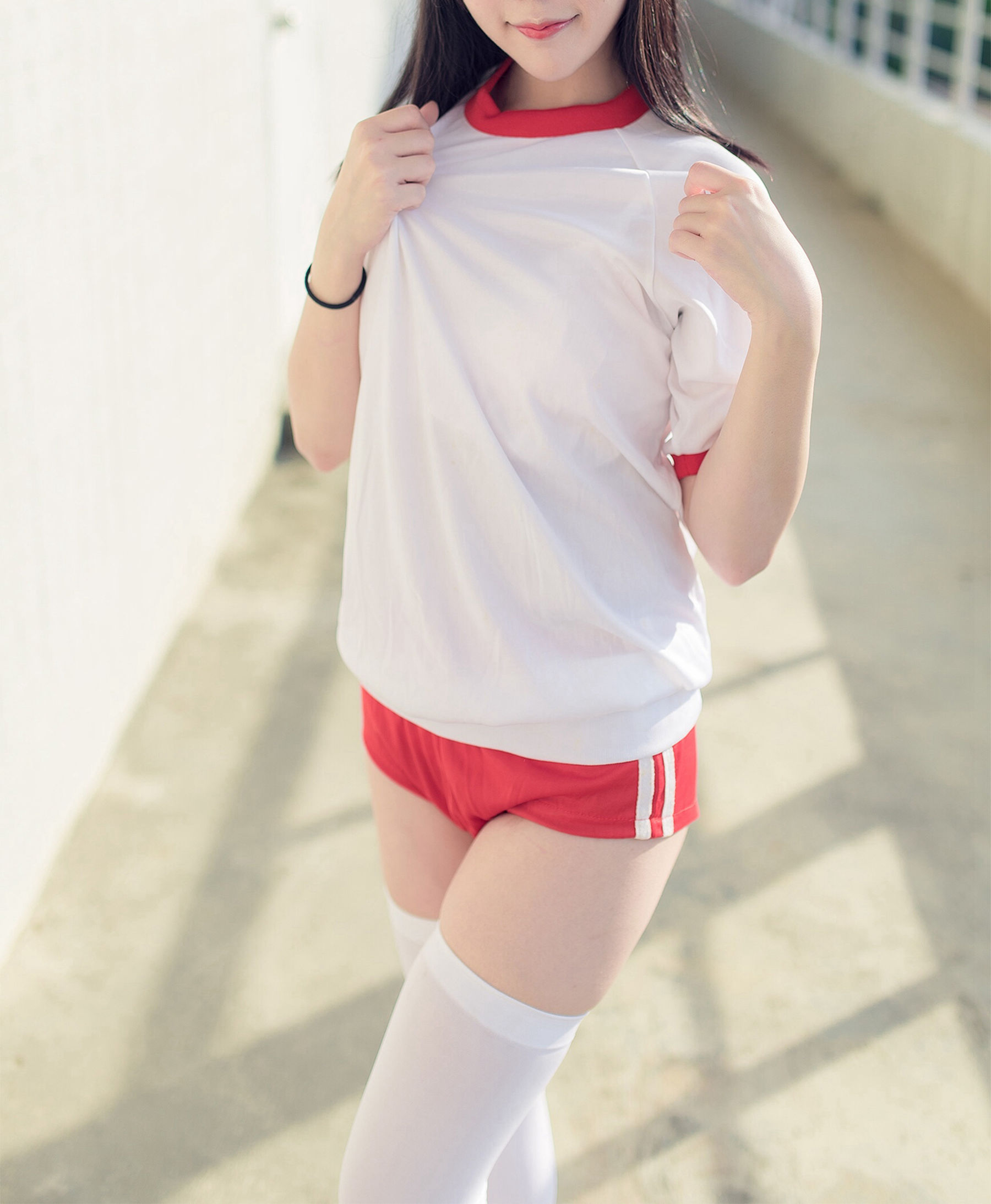 Wind's Domain] No. 112: The Girl in the White Silk Gymnastics Uniform on the Sports Field