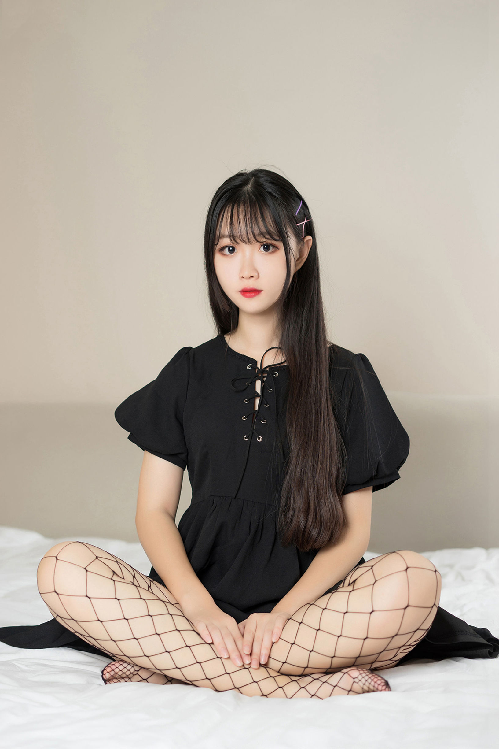 風の領域] No.116 黒ネットソックス少女