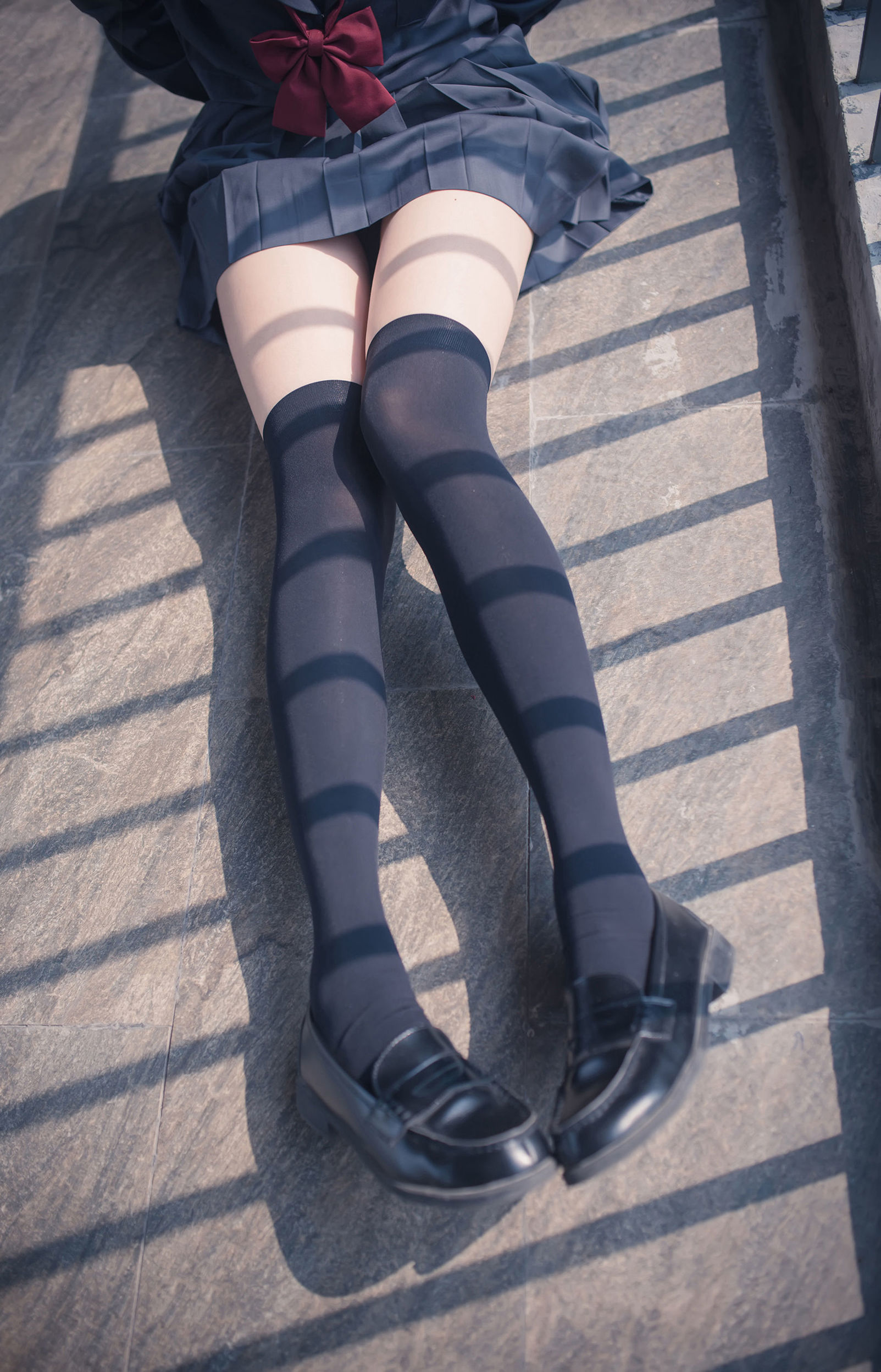 風之領域] NO.120 超短情趣制服黑絲長腿2