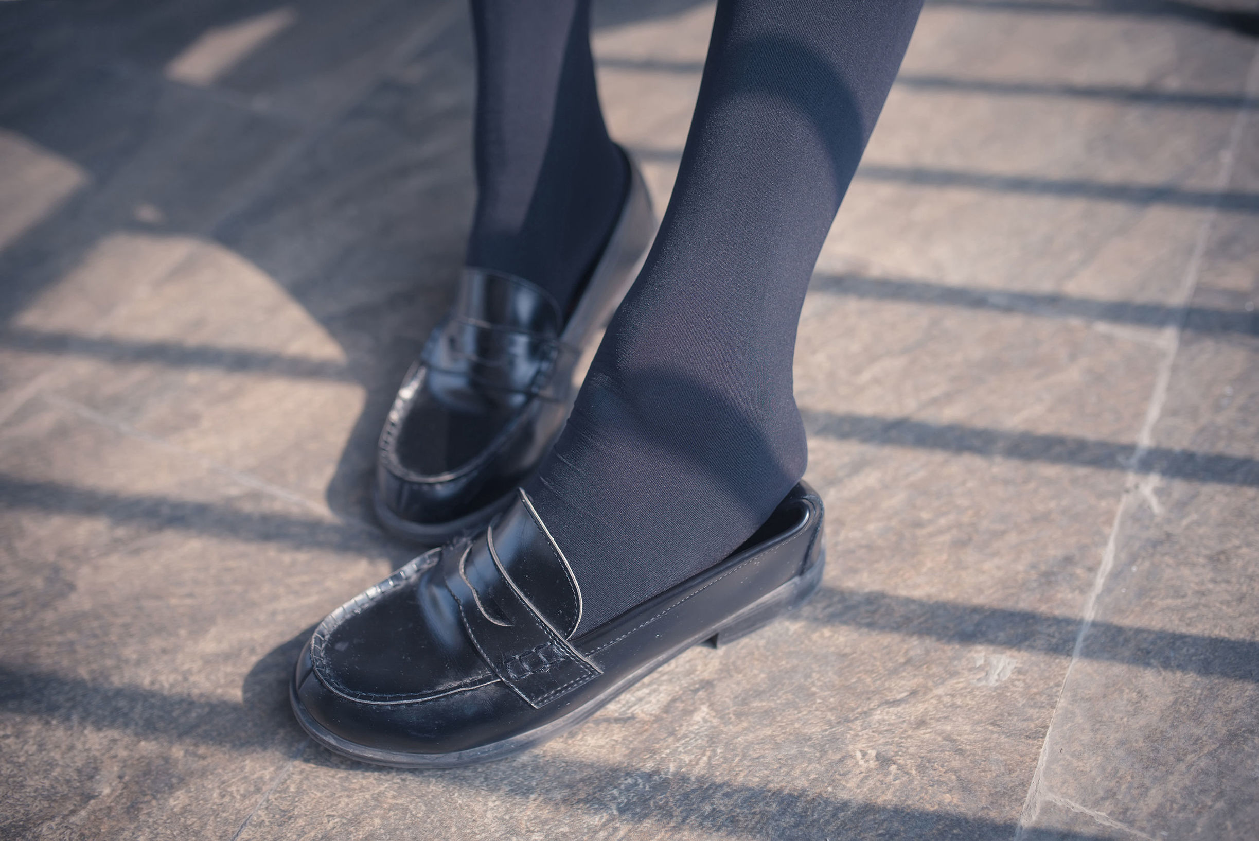Domain of the Wind] No.120 Ultra-Short Sexy Uniform Black Stockings Long Legs 2