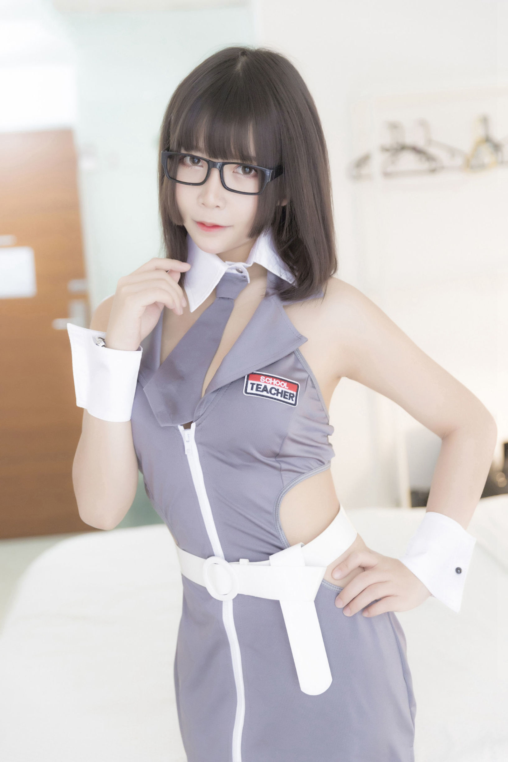 風の領域] No.122 セクシー制服の眼鏡の妹