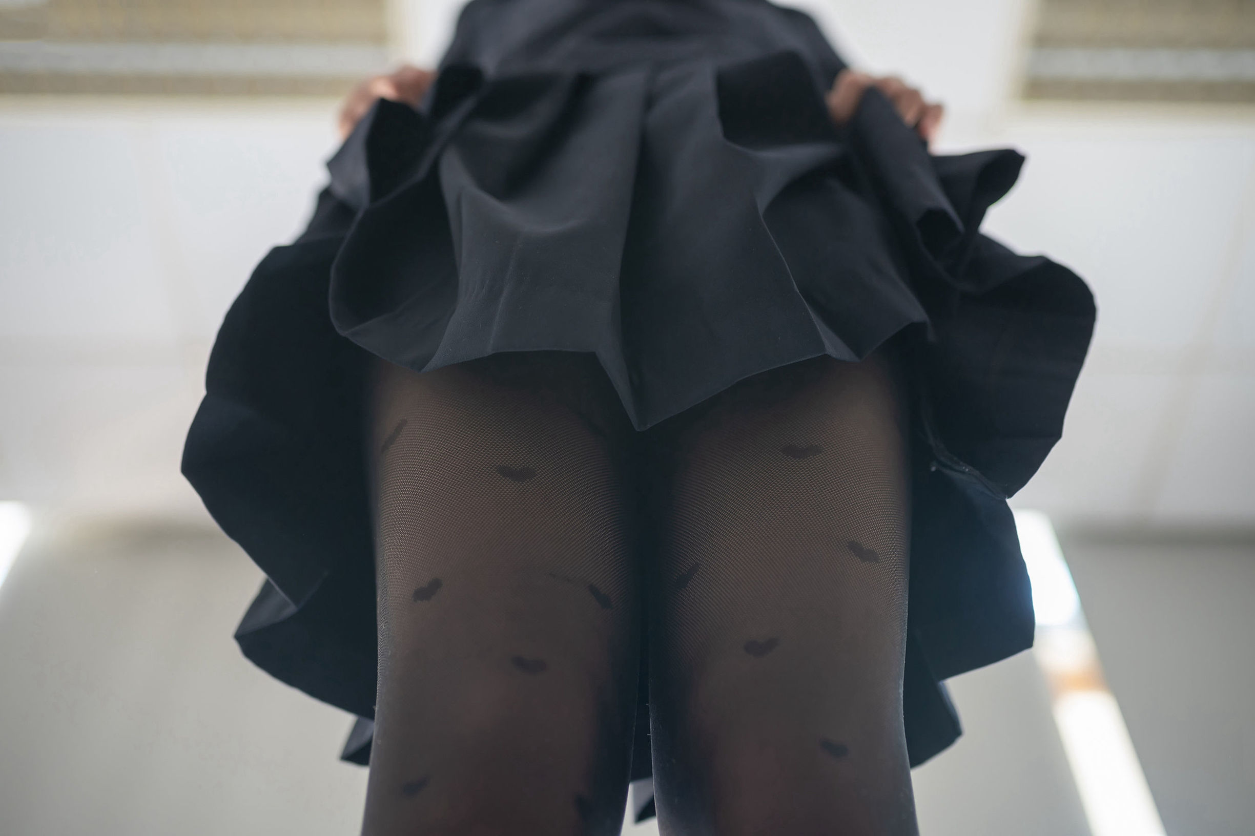 Wind's Domain] No. 127 Heart Black Silk Schoolgirl
