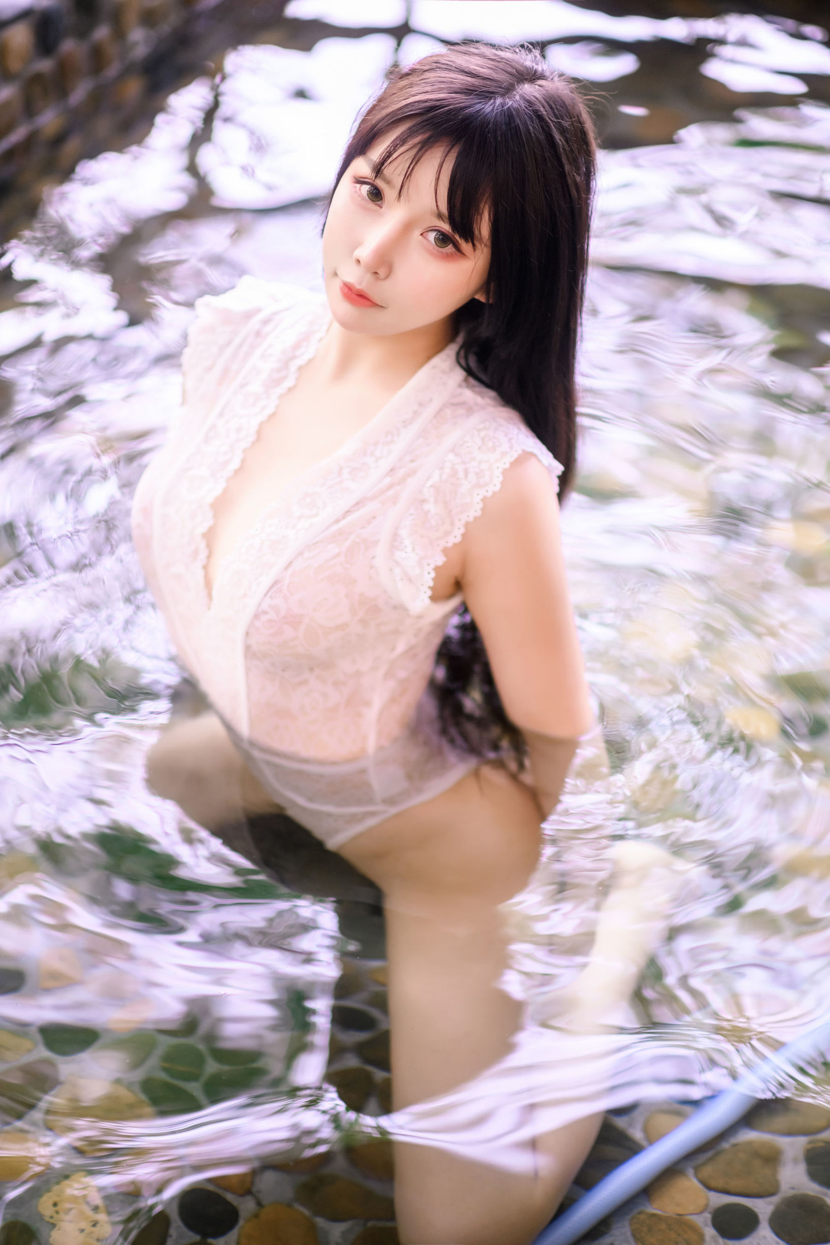 コスプレ福利] 二次元美少女がモクシアーを抱いて連れ去る - 屋外セクシー