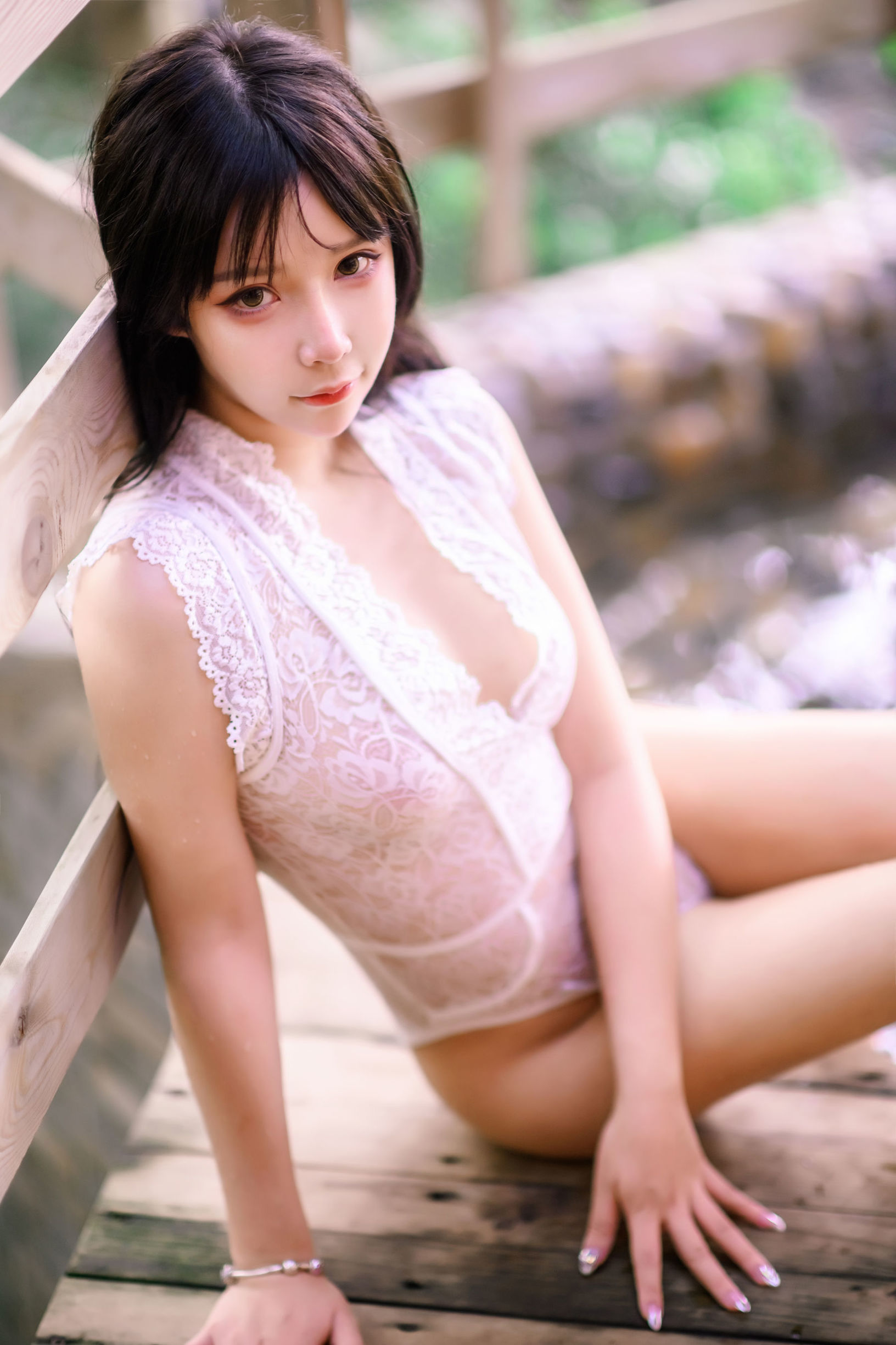 コスプレ福利] 二次元美少女がモクシアーを抱いて連れ去る - 屋外セクシー