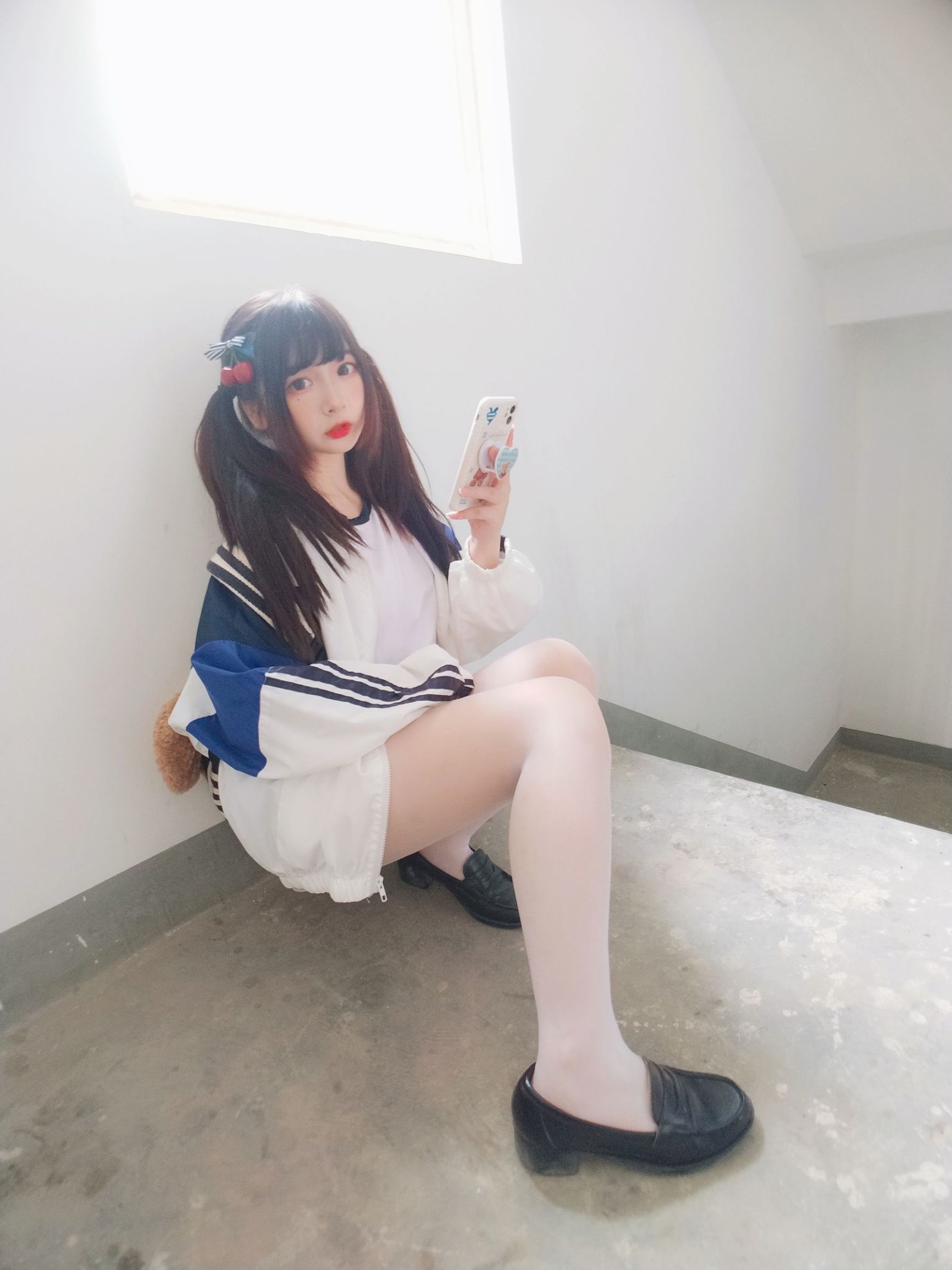 COS福利] 二次元美女古川神樂 - 白絲體操運動服