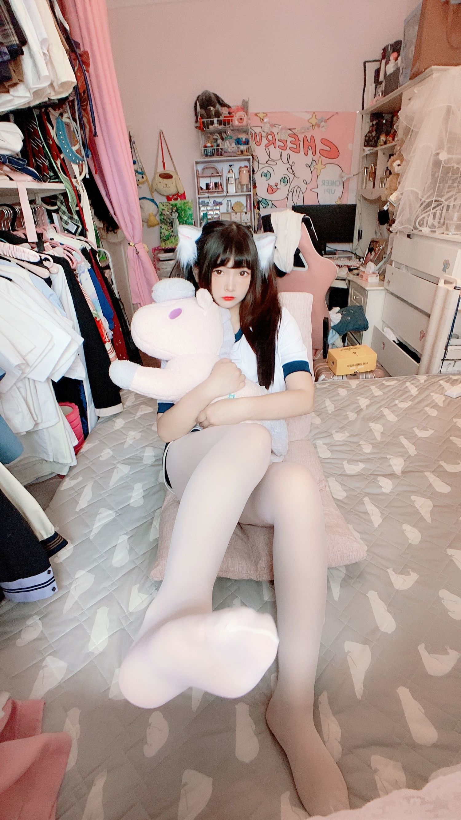Cosplay Welfare] Two-Dimensional Beauty Furukawa Kagura - White Silk Gymnastics Sportswear