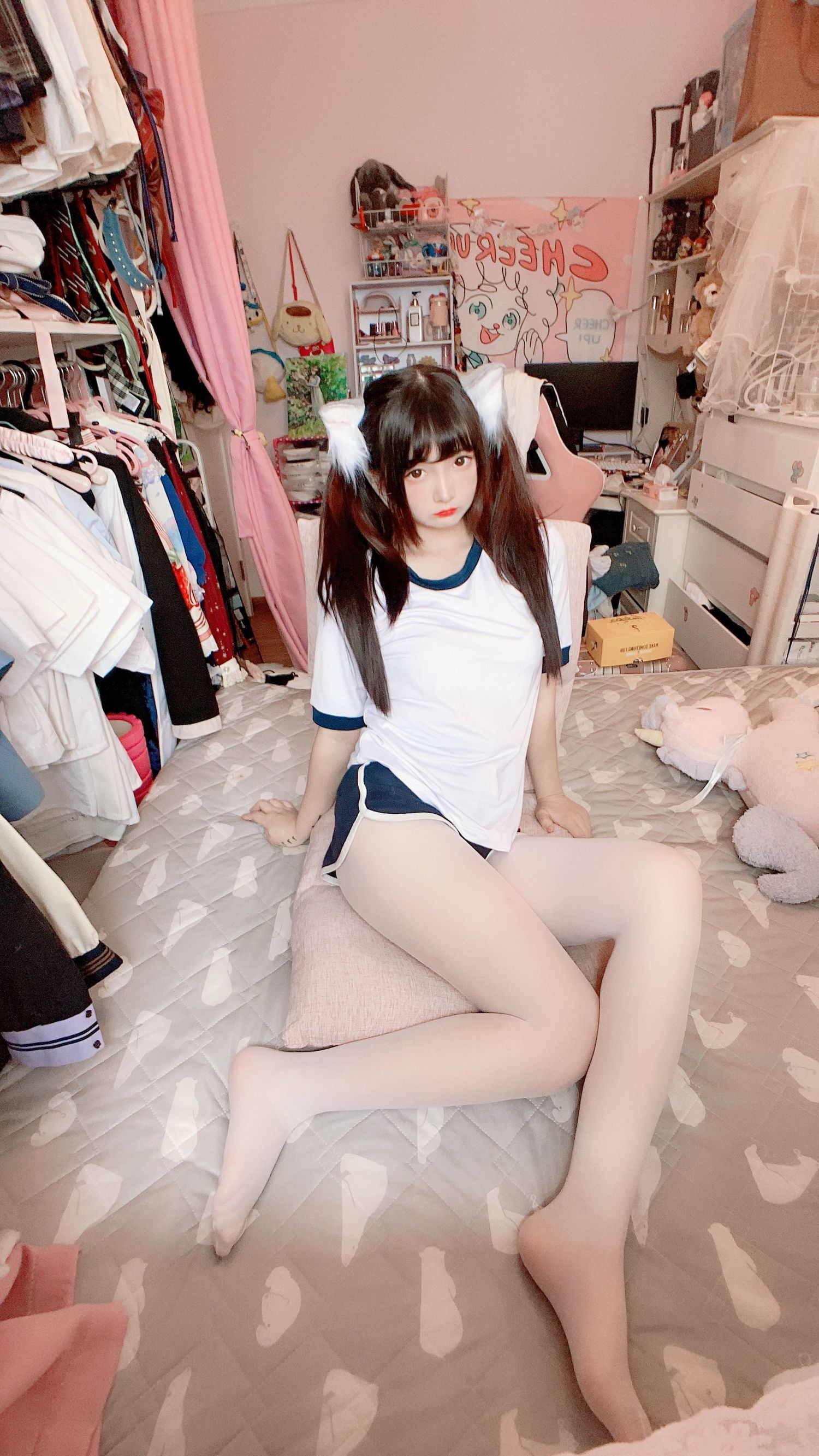 Cosplay Welfare] Two-Dimensional Beauty Furukawa Kagura - White Silk Gymnastics Sportswear