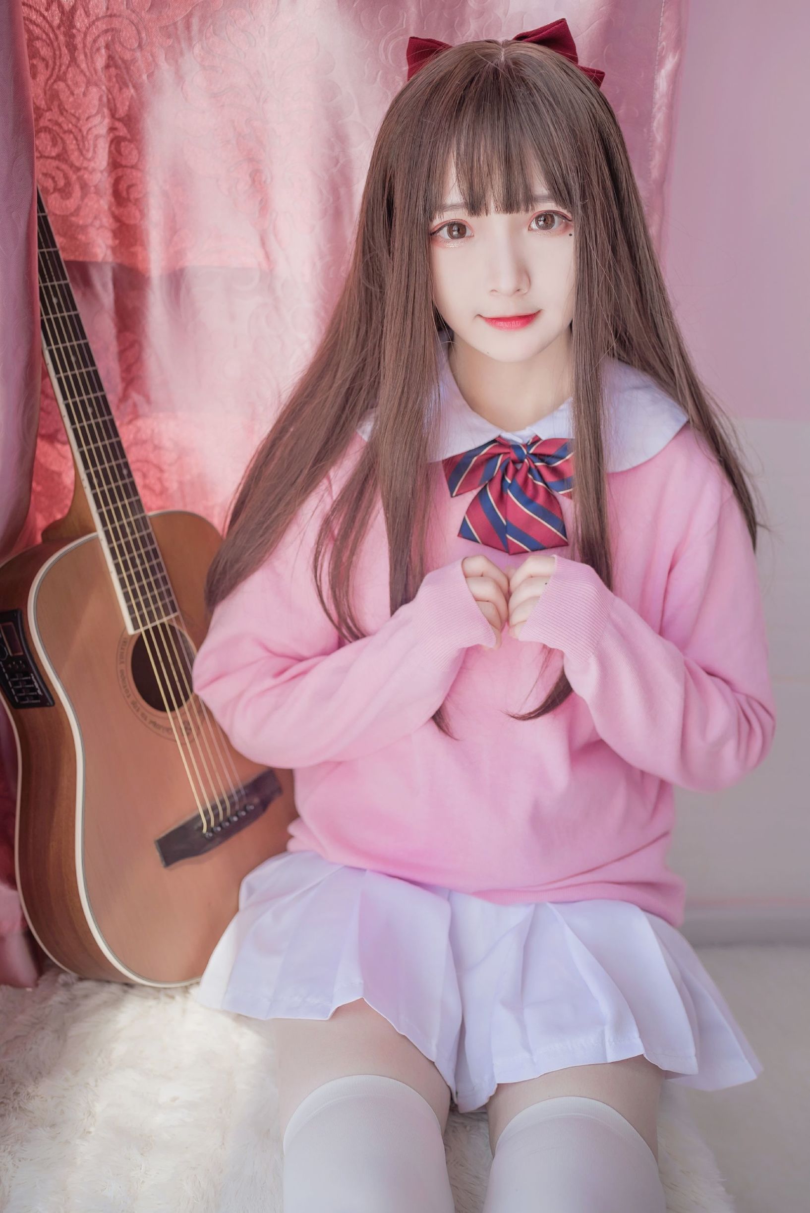 COS福利] 二次元美女古川卡古拉 - 粉色JK