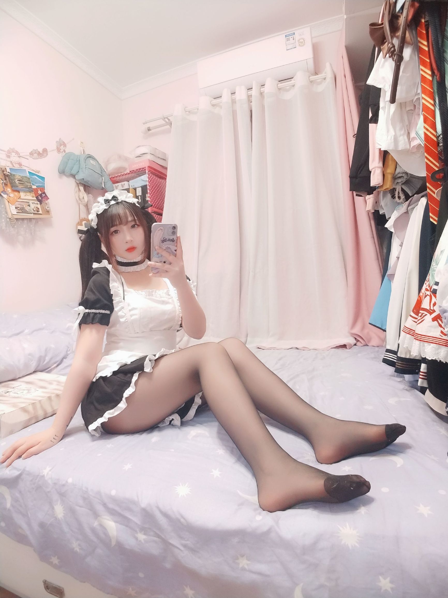 COS Phúc lợi] Mỹ nhân 2D Furukawa Kagura - Nữ hầu mặc tất đen