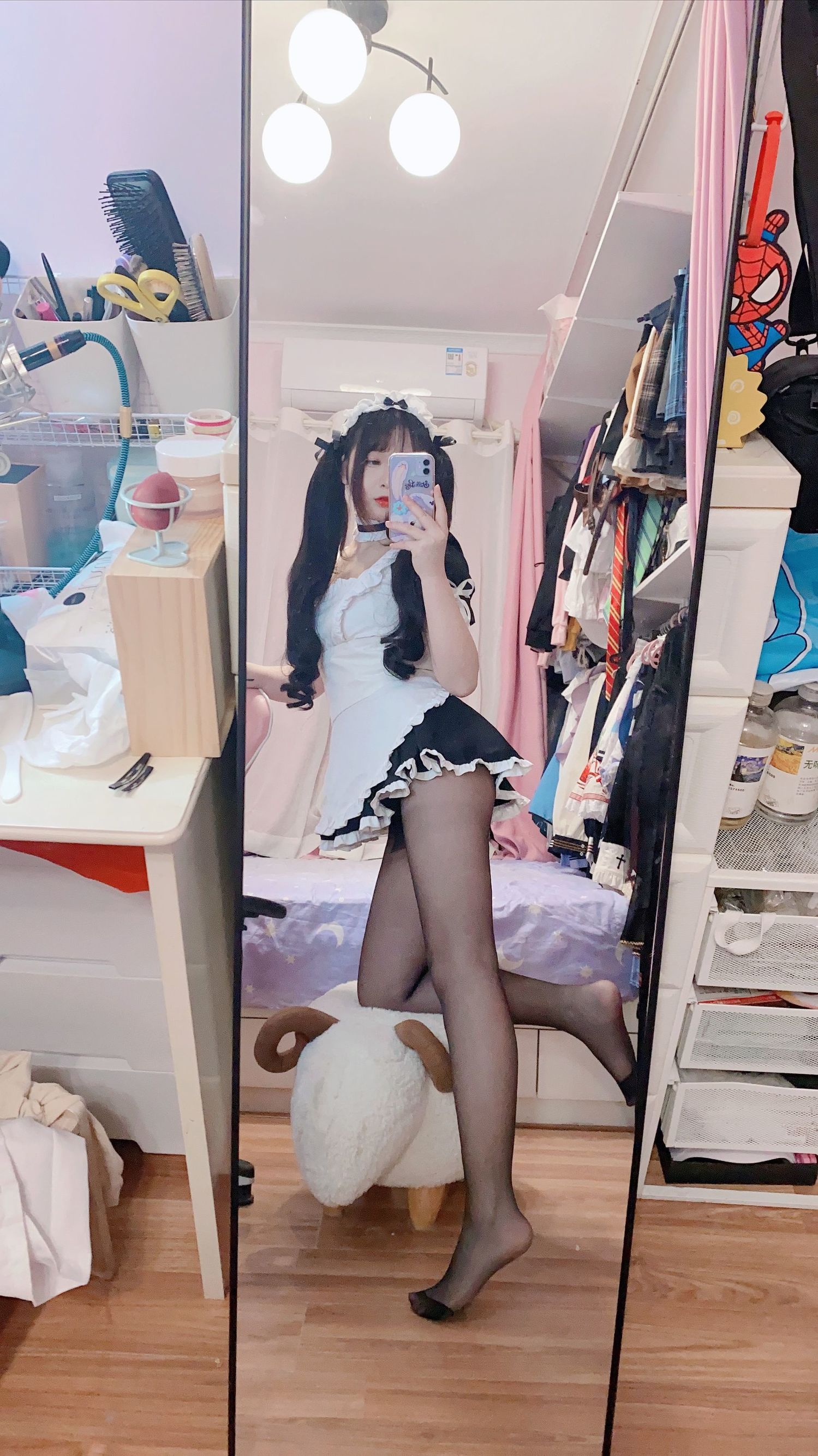 COS Phúc lợi] Mỹ nhân 2D Furukawa Kagura - Nữ hầu mặc tất đen