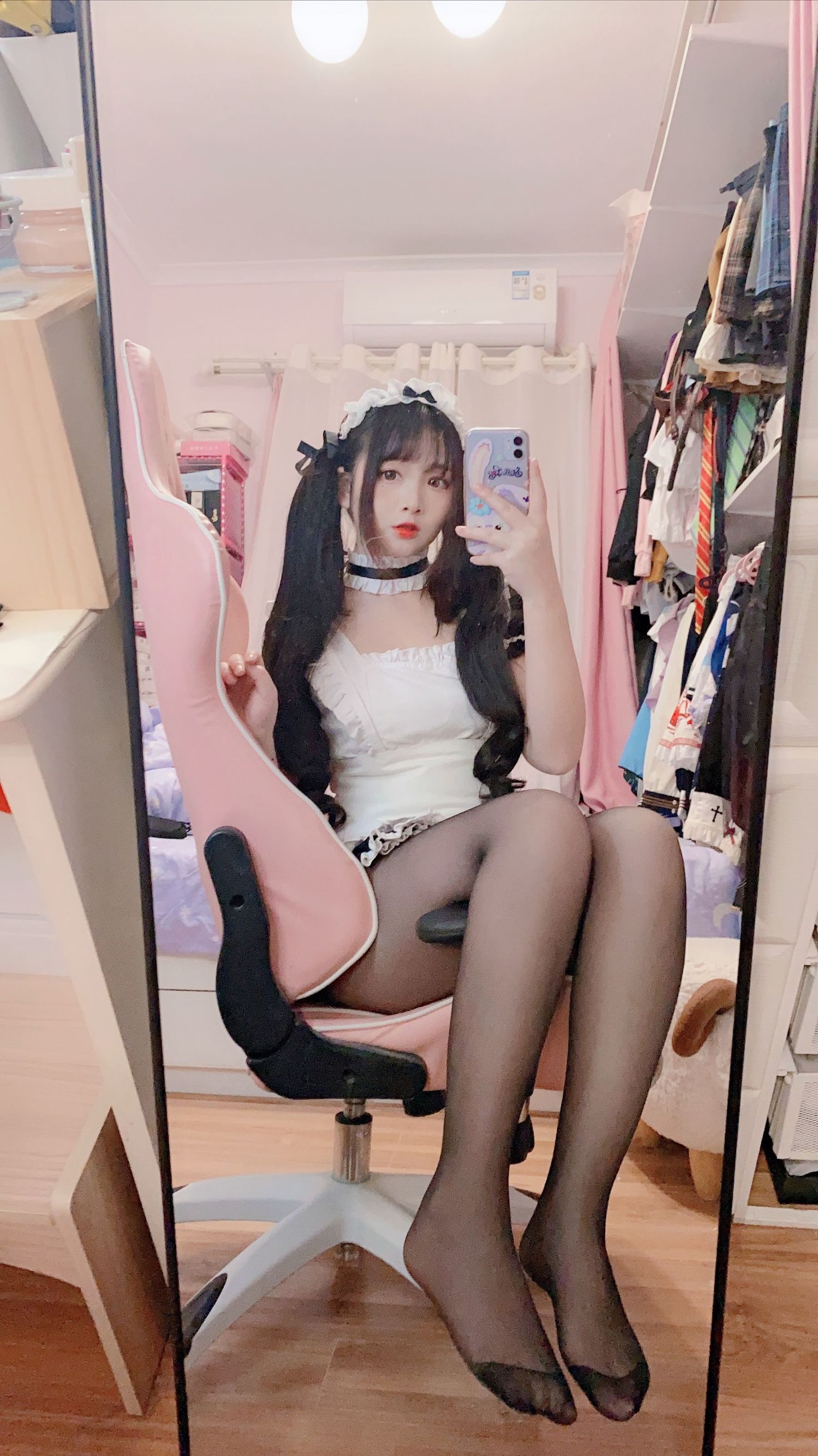 COS Phúc lợi] Mỹ nhân 2D Furukawa Kagura - Nữ hầu mặc tất đen