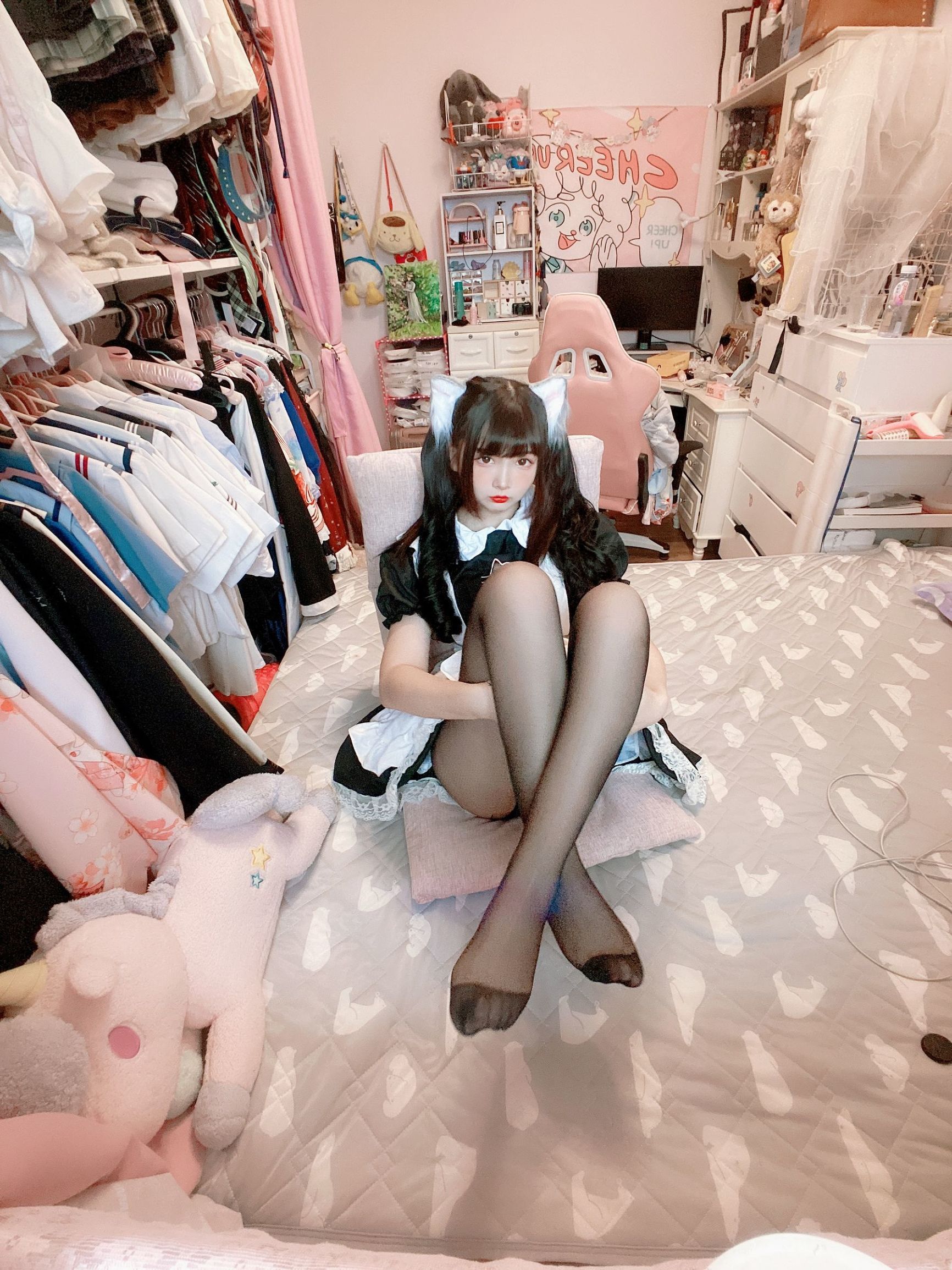 COS Phúc lợi] Người đẹp 2D Furukawa Kagura - Vớ đen hở ngực Nữ hầu tai mèo