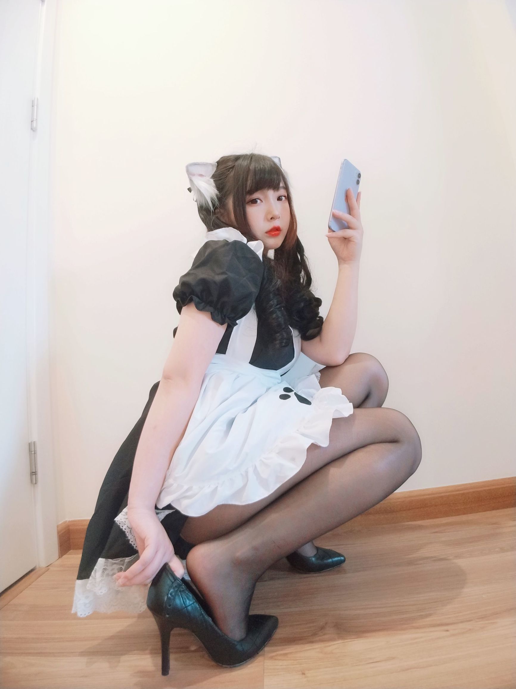 Cosplay Welfare] 2D Beauty Furukawa Kagura - Black Stockings Open Chest Cat Ear Maid