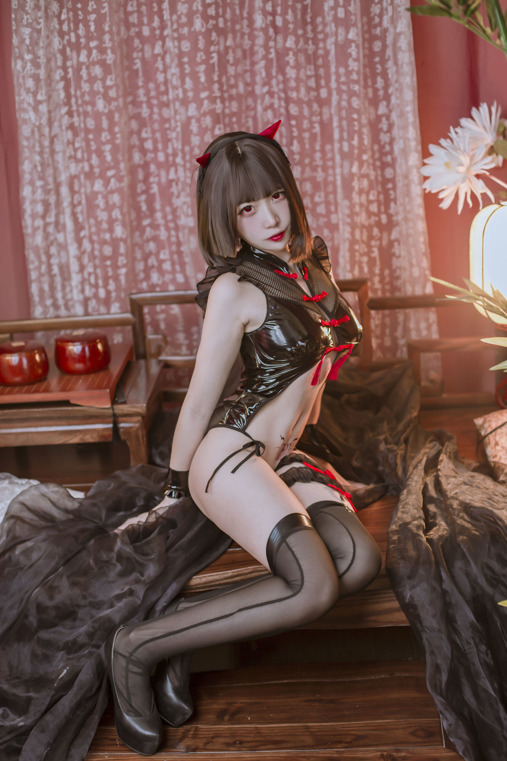 Cosplay Perks] Popular Cosplayer Er Zuo Nisa - Chinese Style Little Devil