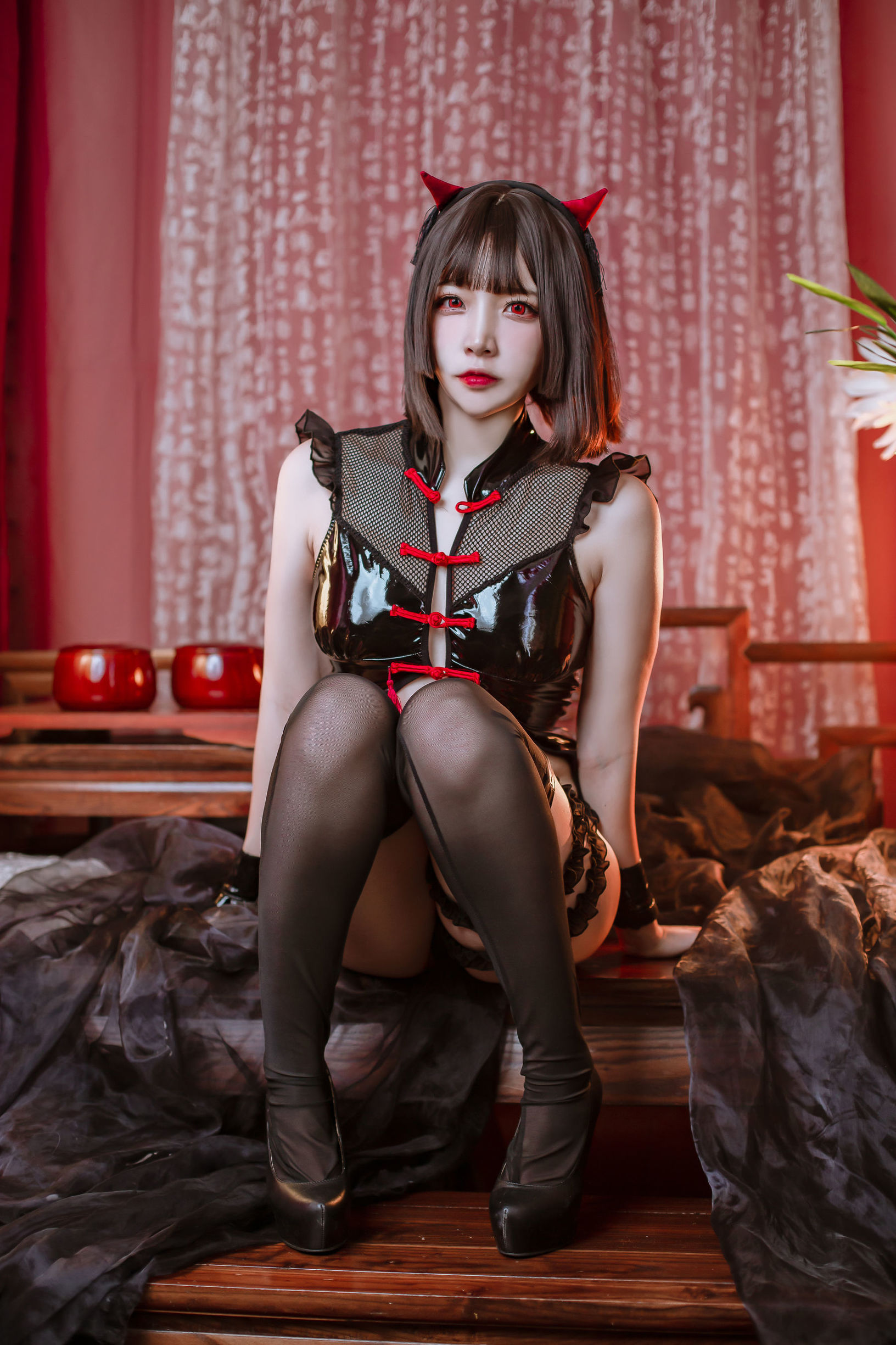 Cosplay Perks] Popular Cosplayer Er Zuo Nisa - Chinese Style Little Devil