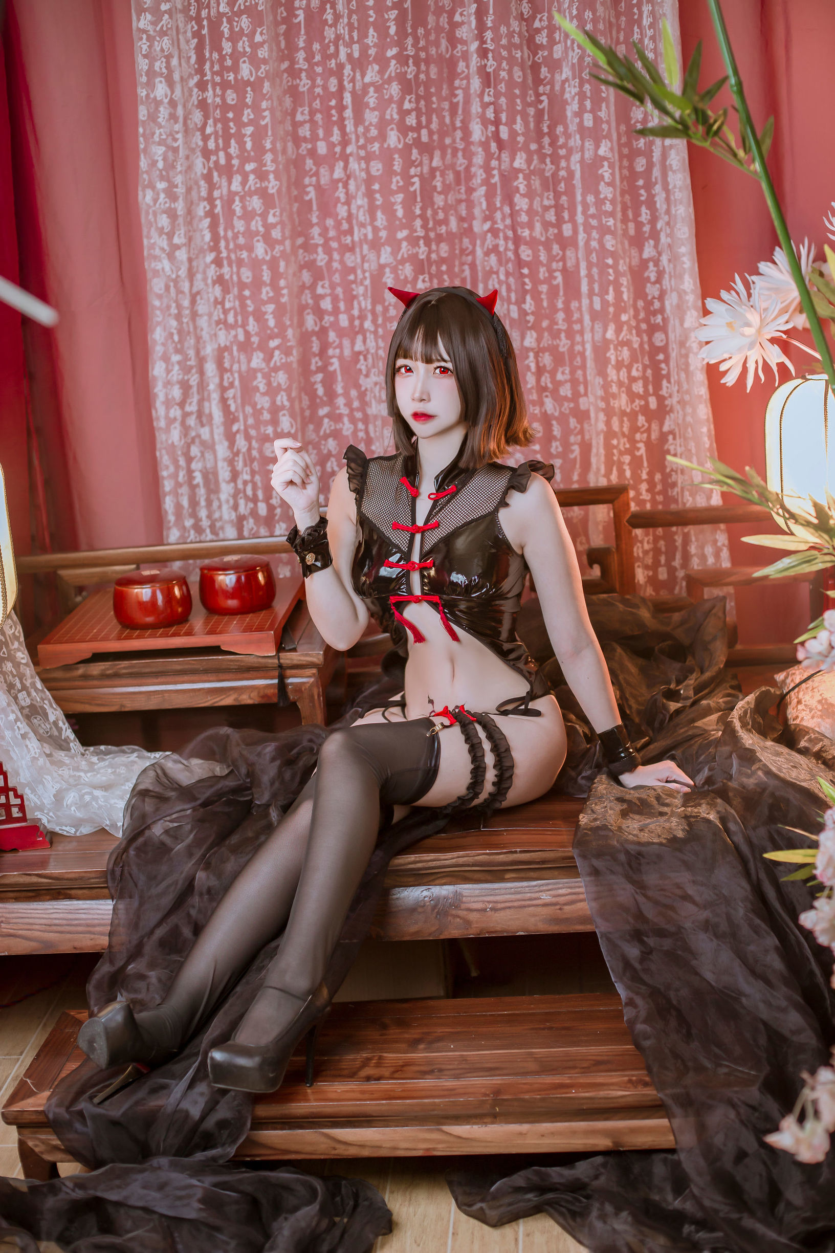 Cosplay Perks] Popular Cosplayer Er Zuo Nisa - Chinese Style Little Devil