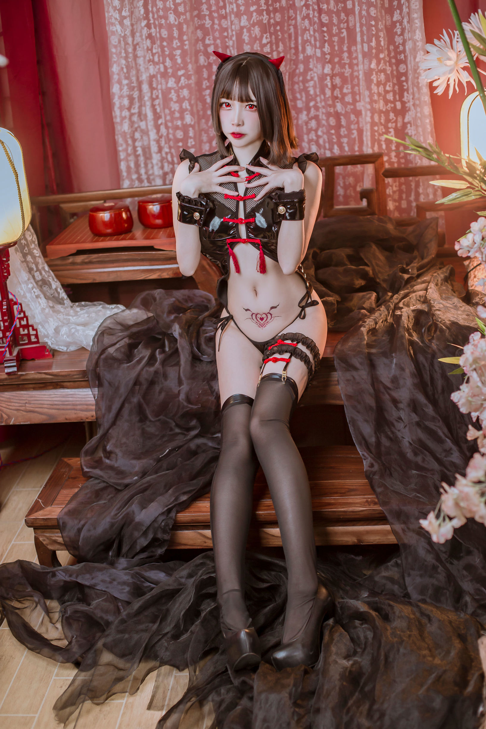 Cosplay Perks] Popular Cosplayer Er Zuo Nisa - Chinese Style Little Devil