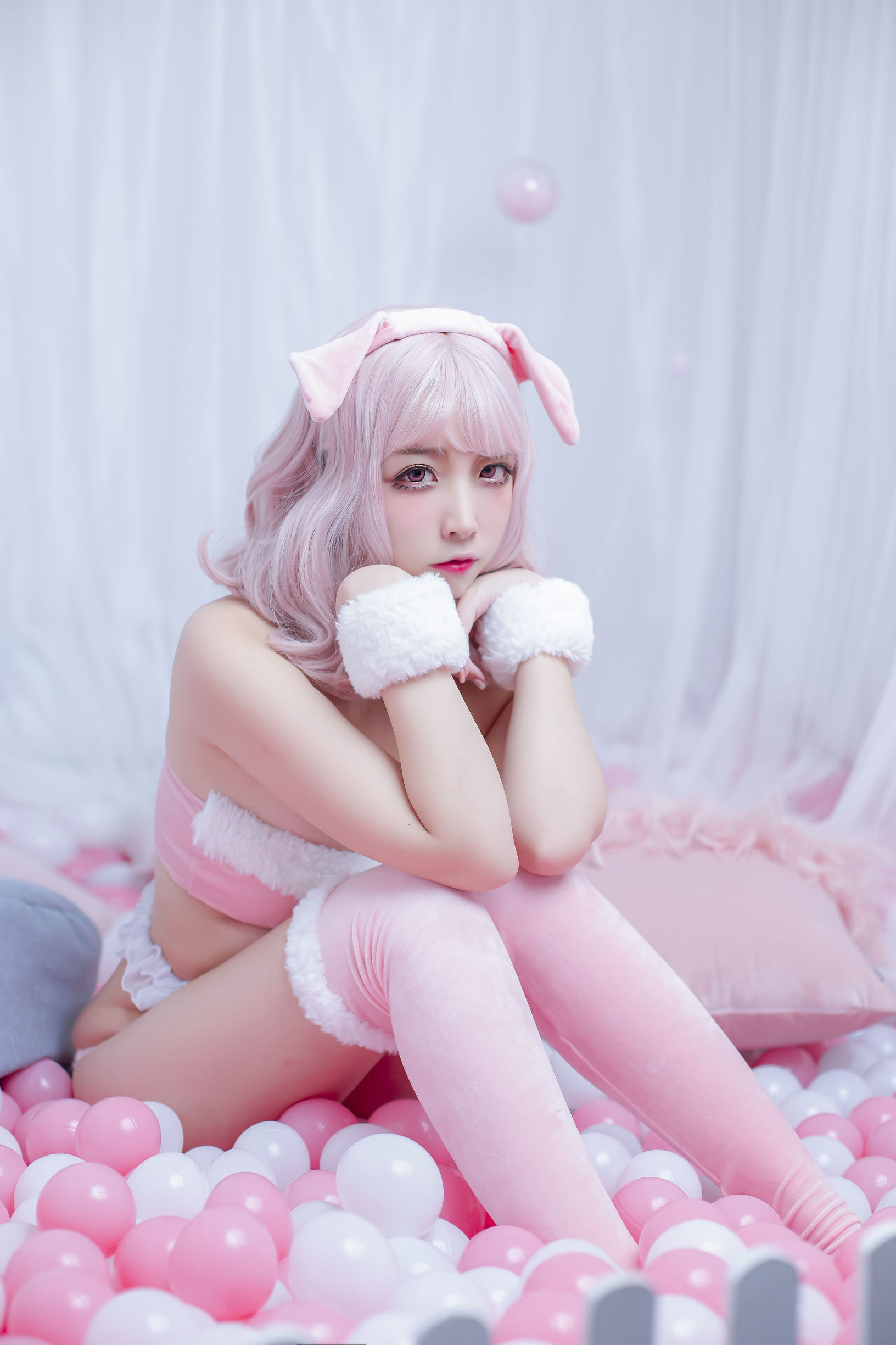 Cosplay Benefits] Popular Coser Er Zuo Nisa - Private Pink Pig