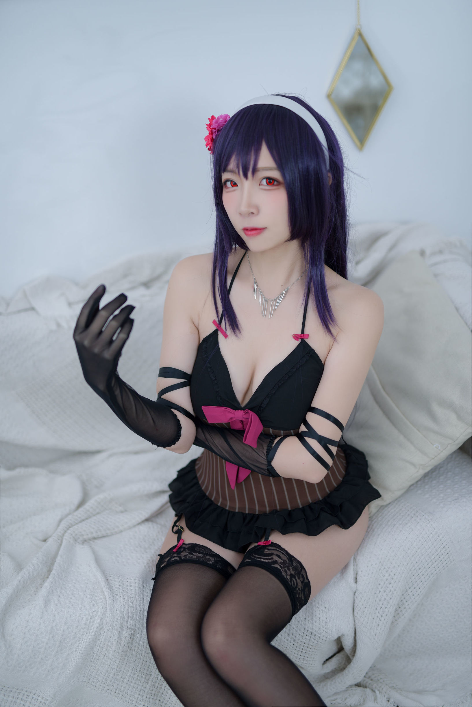 COS 혜택] 인기 Coser 엘자 니사 - 도로인 선배 잠옷