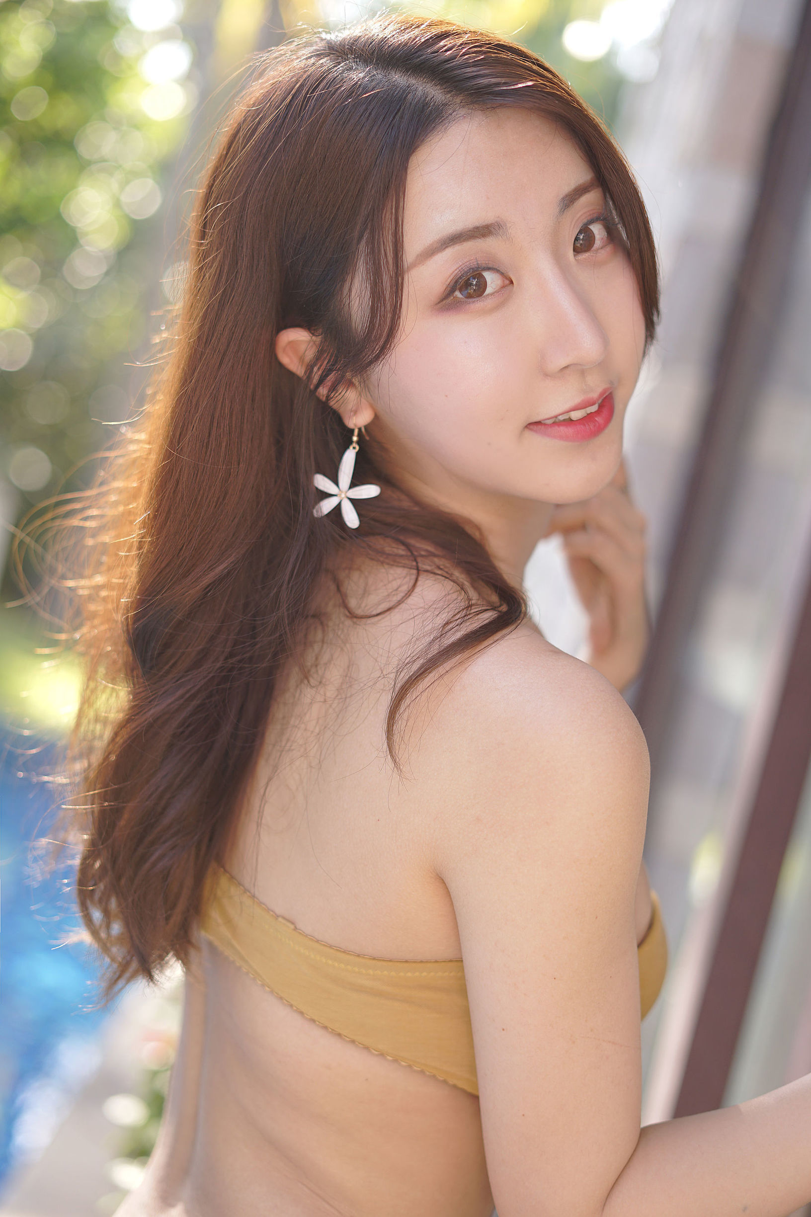 COS 혜택] 인기 Coser 쿠로카와 - 섬 여행 노란색 튜브 탑