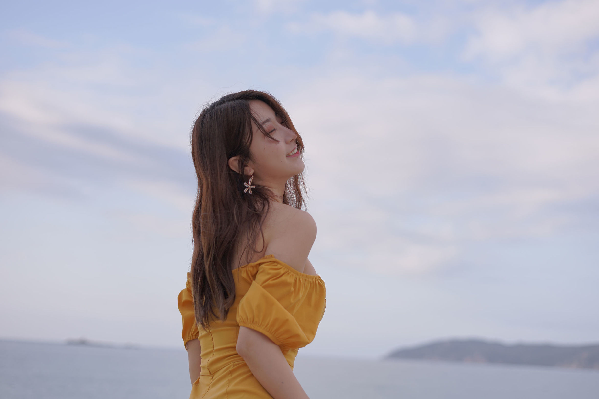 コスプレ特典] 人気コスプレイヤー黒川 - 海島の旅 黄色のドレス