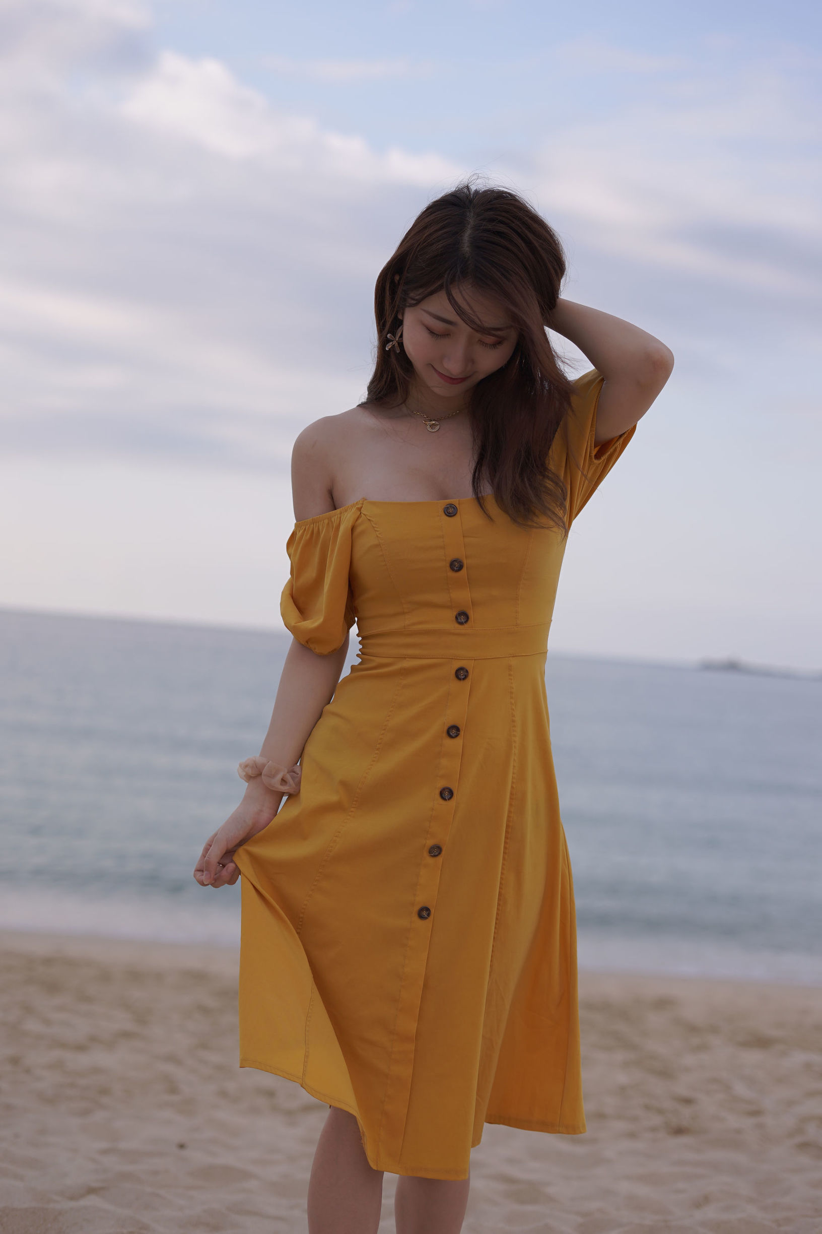 コスプレ特典] 人気コスプレイヤー黒川 - 海島の旅 黄色のドレス