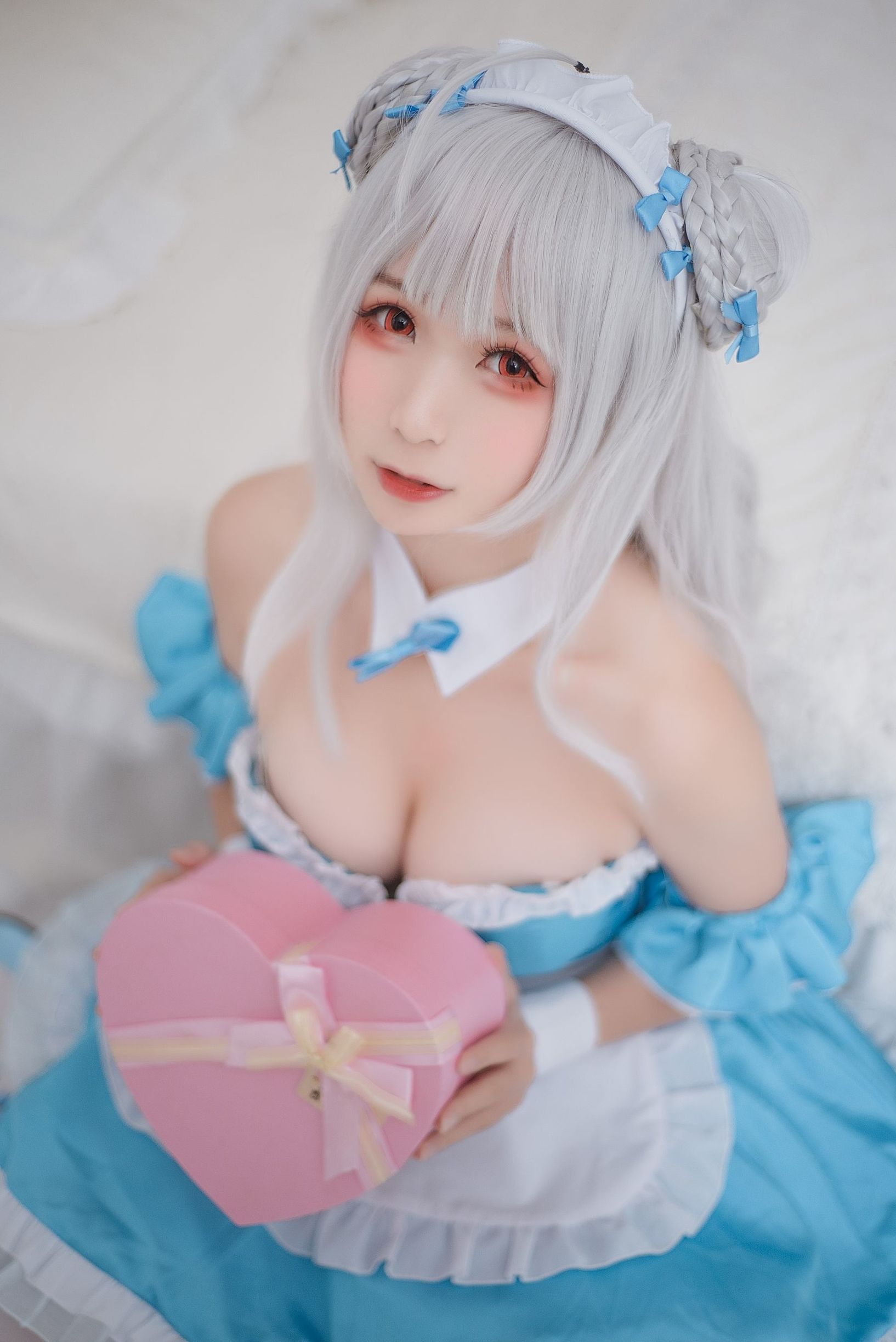 COS Phúc lợi] Blogger Anime Ying Luo Jiang w - Nữ hầu Thiên Nga Nhỏ