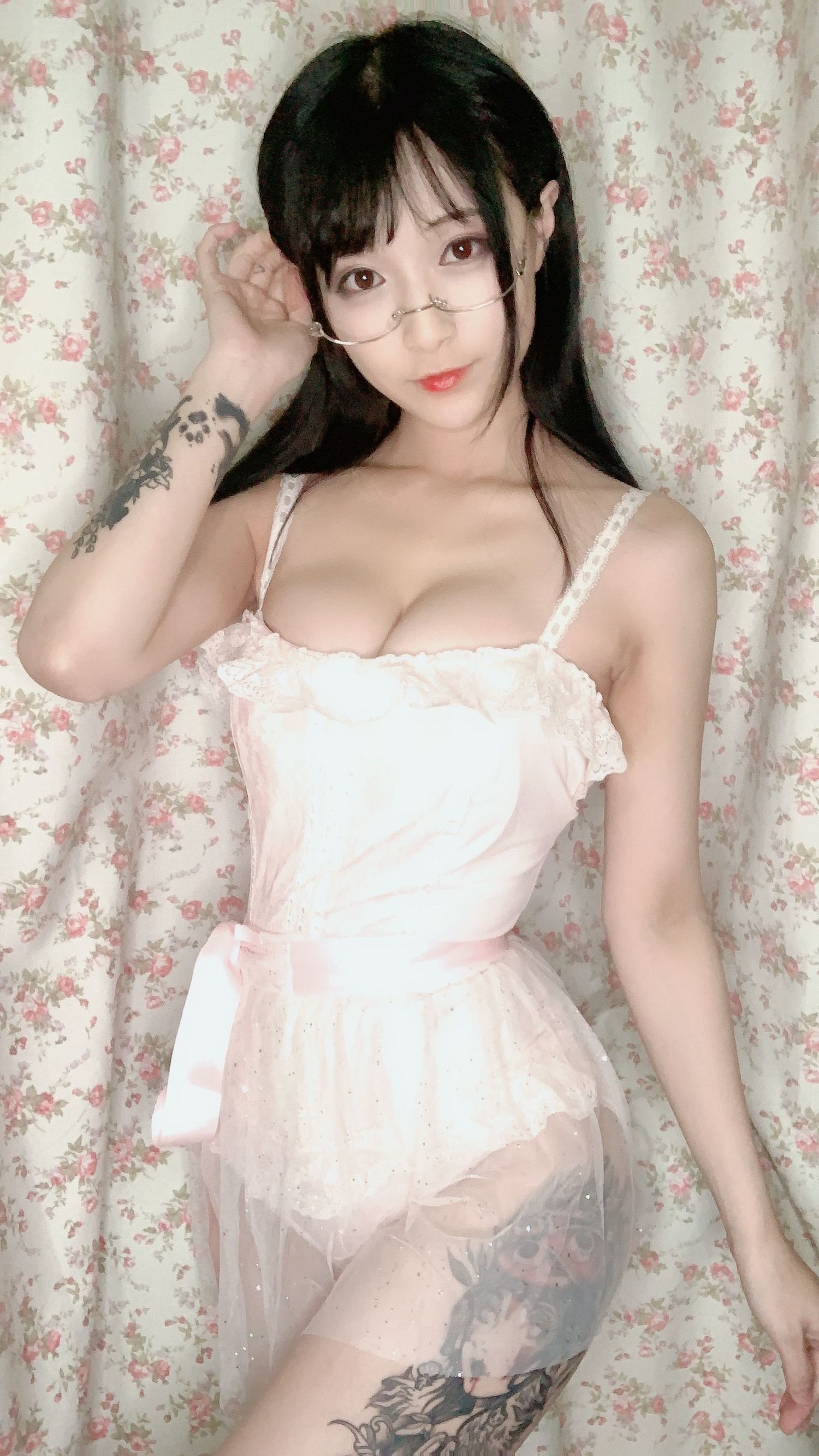 鉄板焼き鬼舞w ワンピース下着タトゥーコスプレ写真