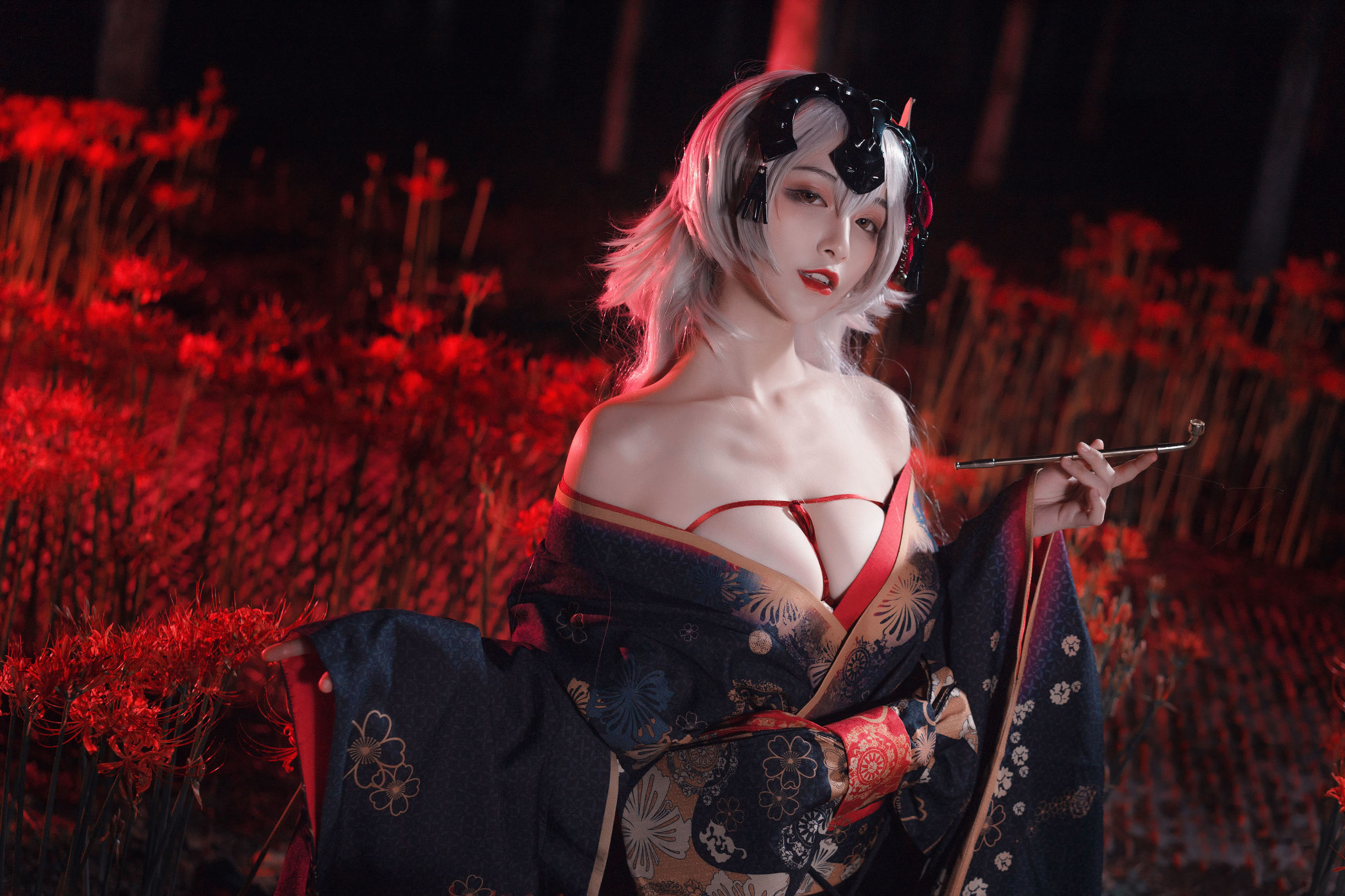 コスプレ福利] アニメブロガー テッパンヤキオニブw - クロテイ