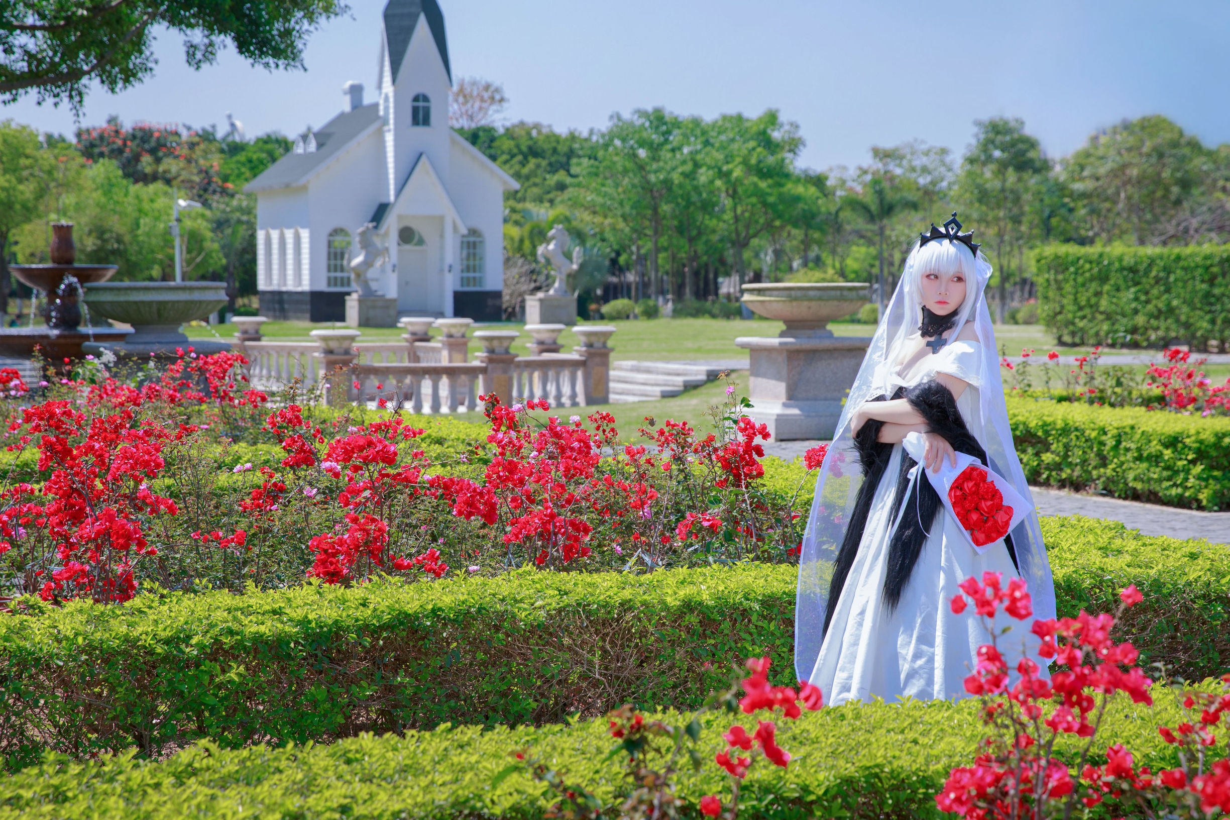 Cosplay Benefits] Anime Blogger G44 Won't Get Hurt - 98K Wedding Dress De Huang