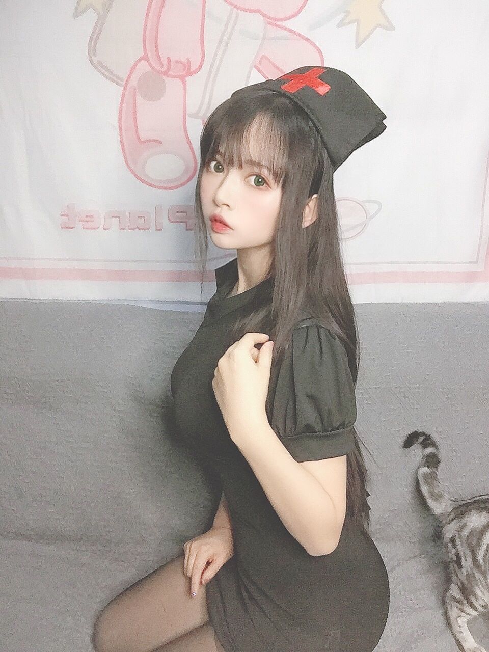 COS福利] 大眼萌妹黑貓貓OvO - 護士喵