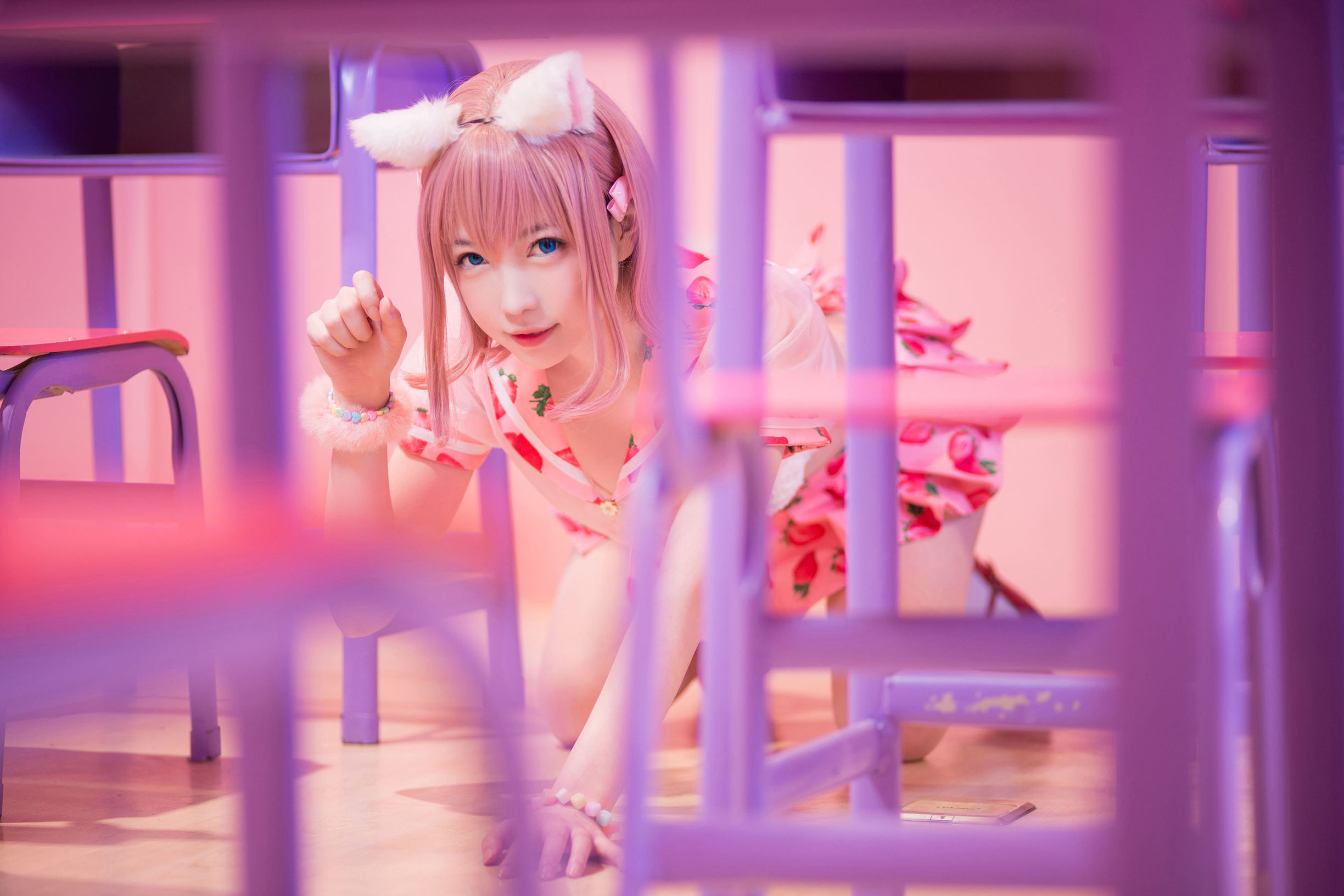 COS Welfare] Big-Chested Cute Girl Yao Shao you1 - Strawberry Cake Cat