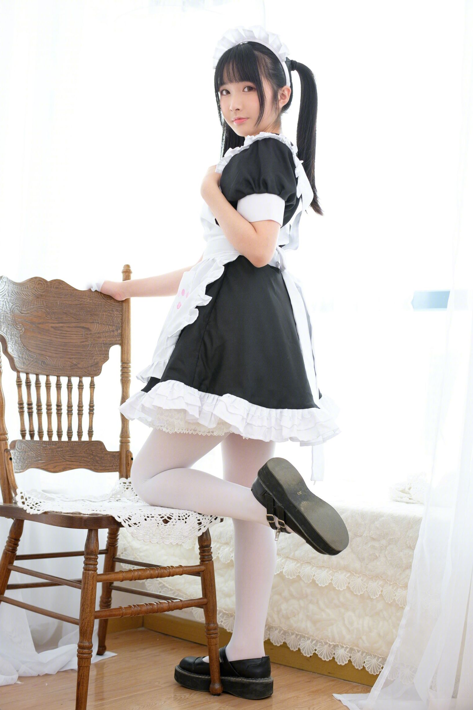 コスプレ特典] 私はnekoじゃない - 白ストッキングメイド