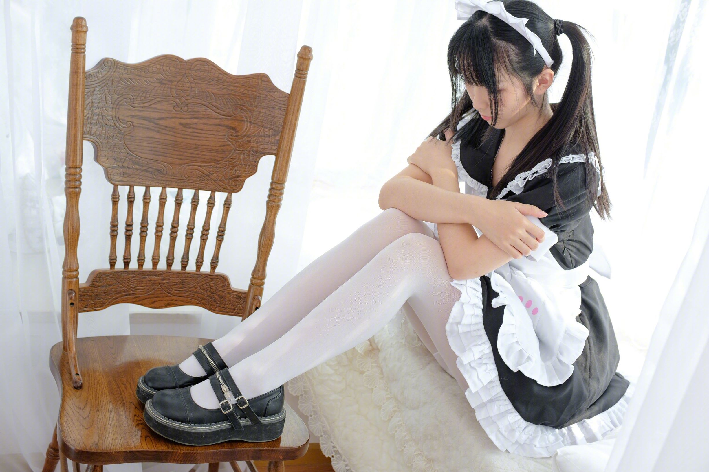 Cosplay Welfare] I'm Not a Neko - White Silk Maid