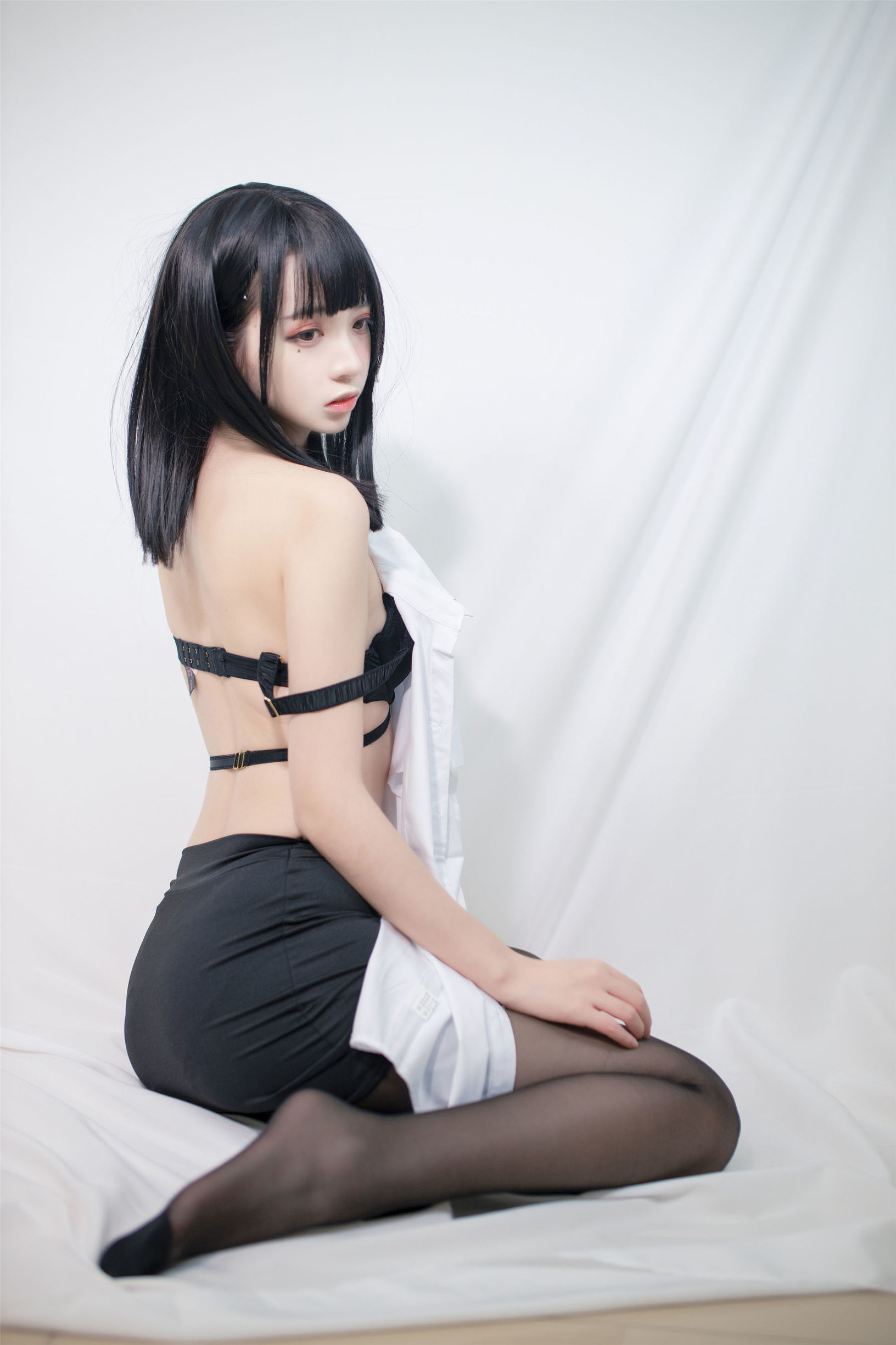 コスプレ特典] フォン・マオSS - OL制服