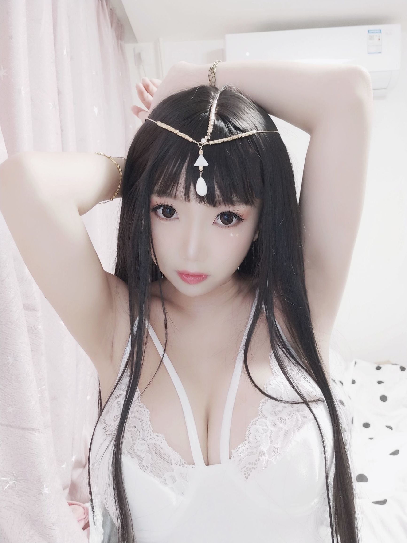 COS Phúc lợi] Cô gái da trắng mịn xinh đẹp Quỷ畜 Yao - Yao Ai Cập Trắng