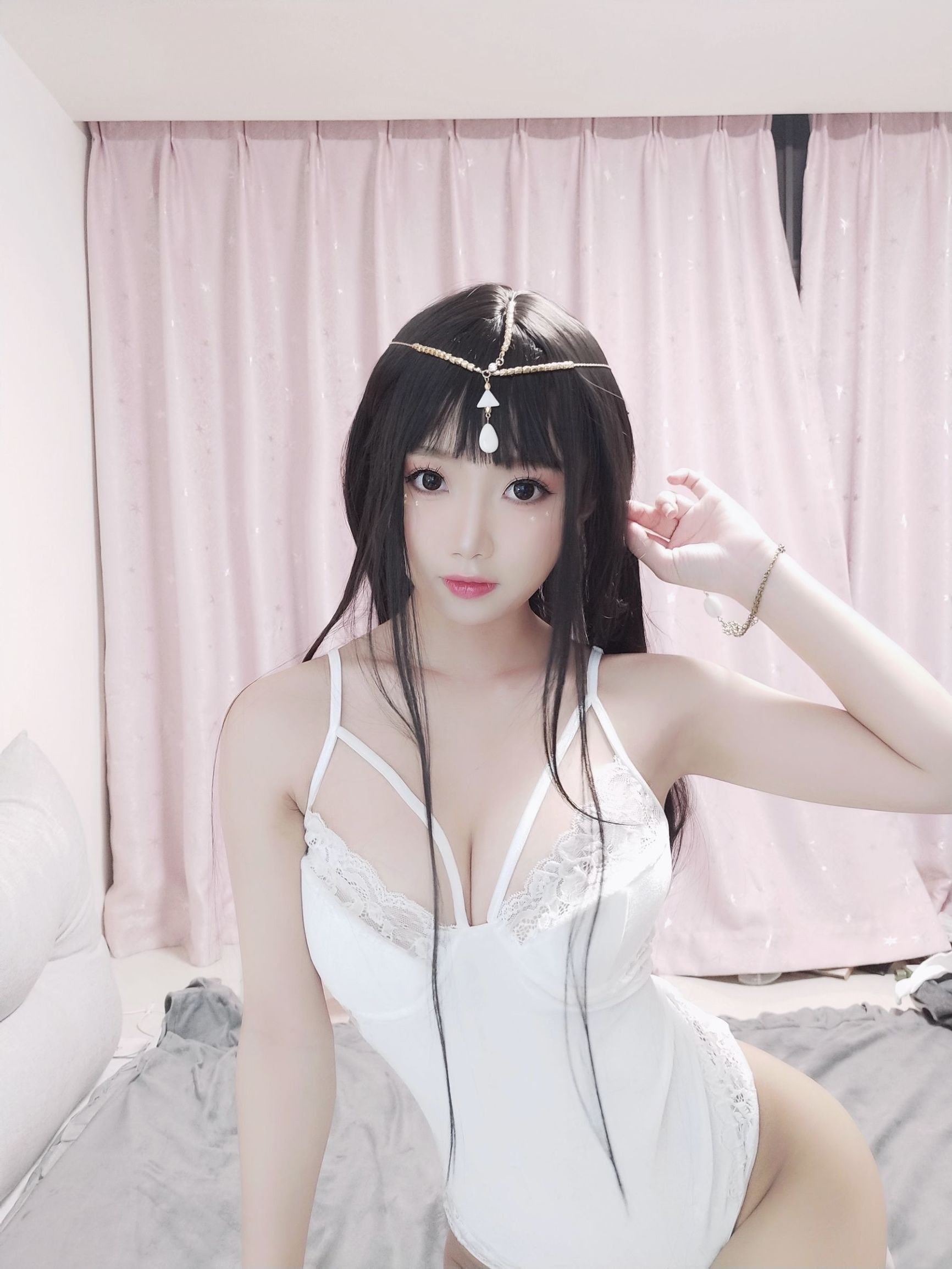 COS Phúc lợi] Cô gái da trắng mịn xinh đẹp Quỷ畜 Yao - Yao Ai Cập Trắng
