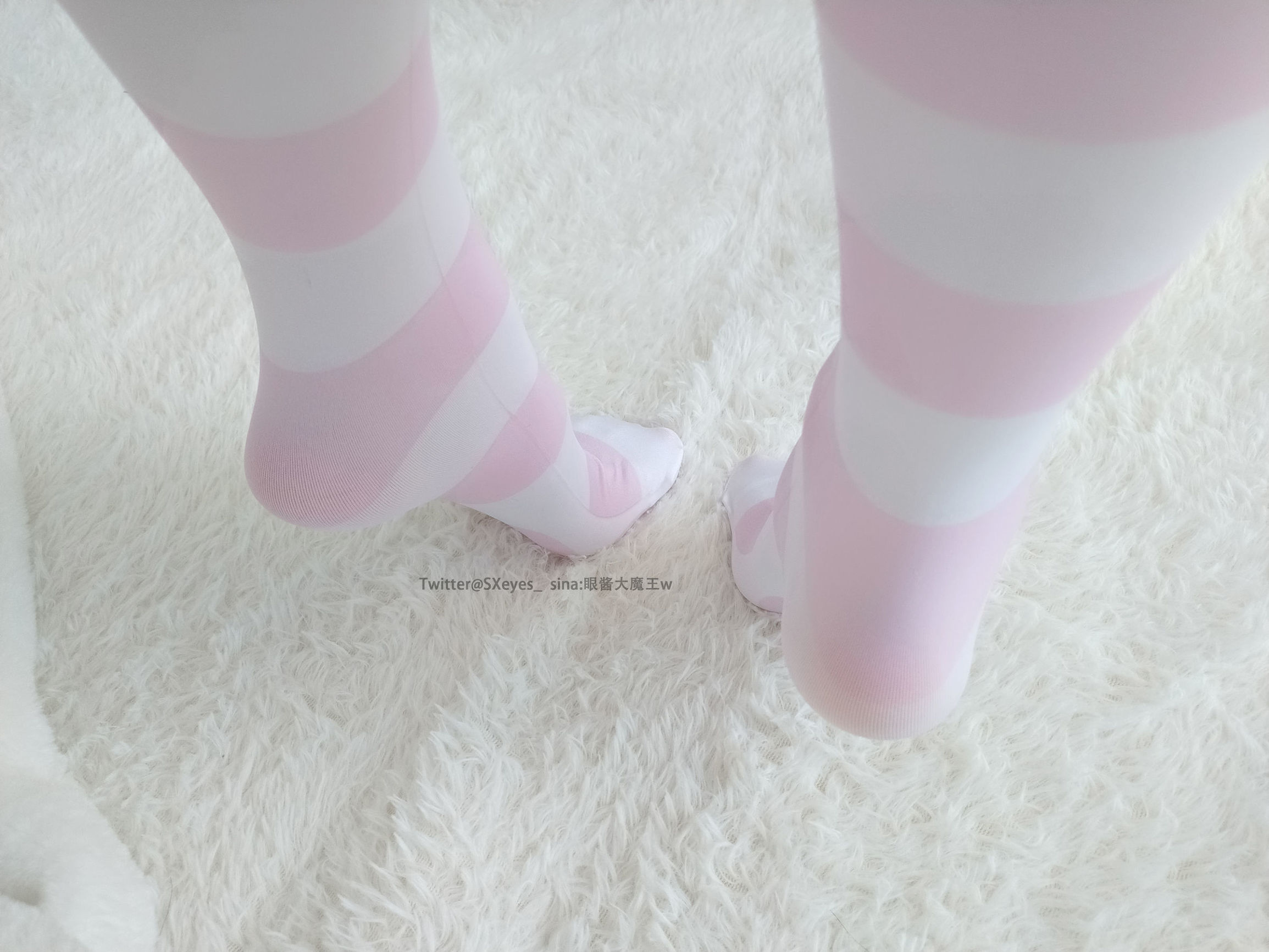 コスプレ福利] 萌え妹子眼ちゃん大魔王w - ピンクのストライプソックス