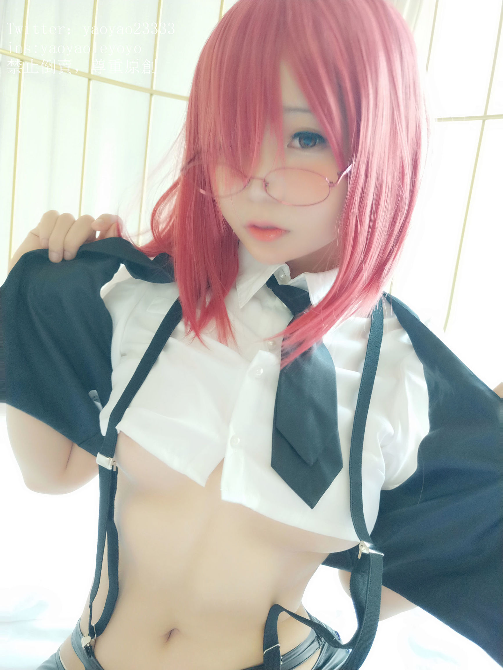 COS Phúc lợi] Cô gái dễ thương Coser Yoyo - Phù thủy