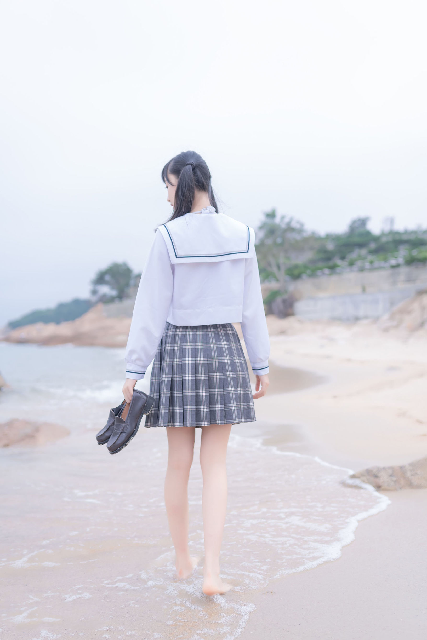 COS福利] 萌系小姐姐木綿綿OwO - 海邊JK