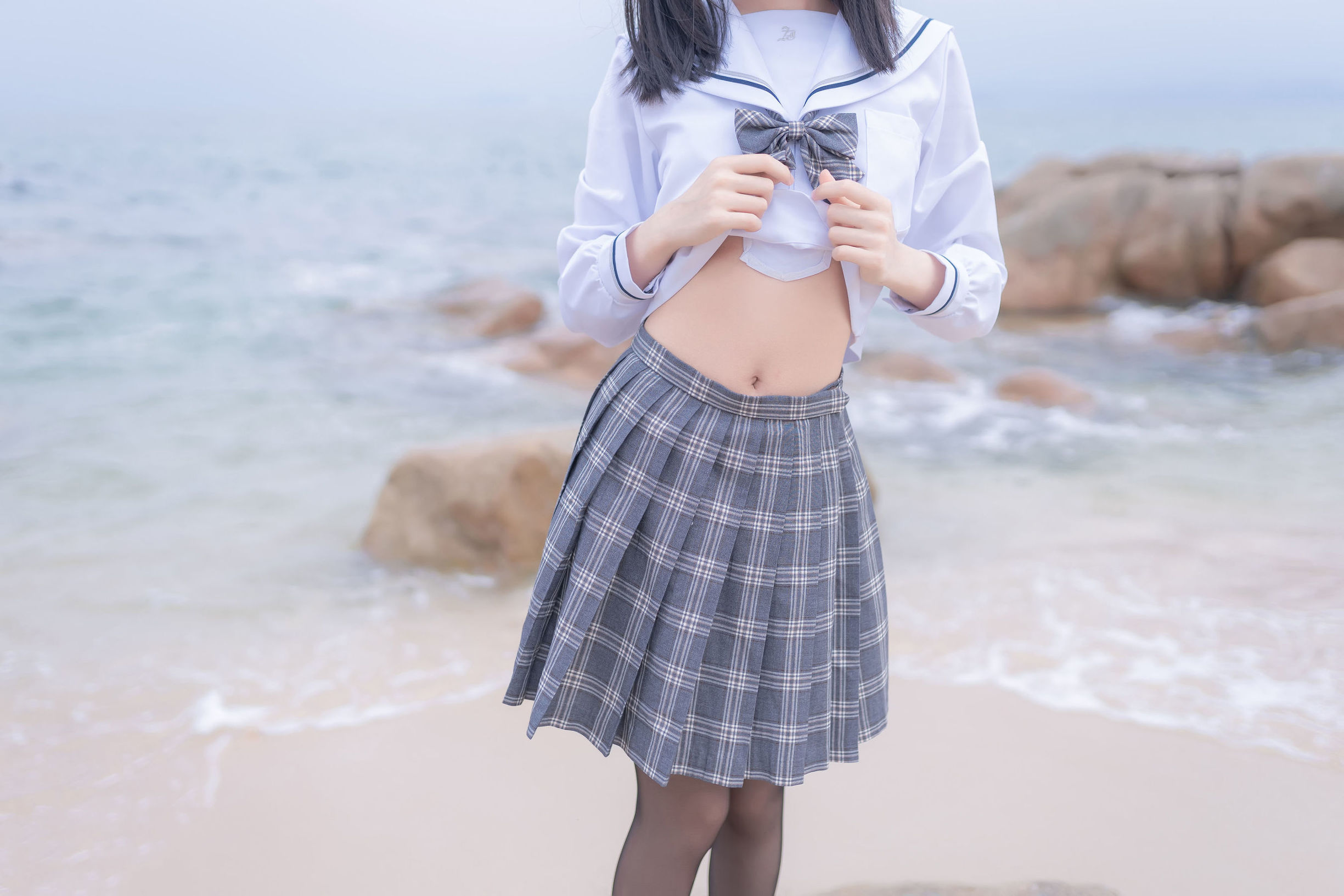 COS福利] 萌系小姐姐木綿綿OwO - 海邊JK