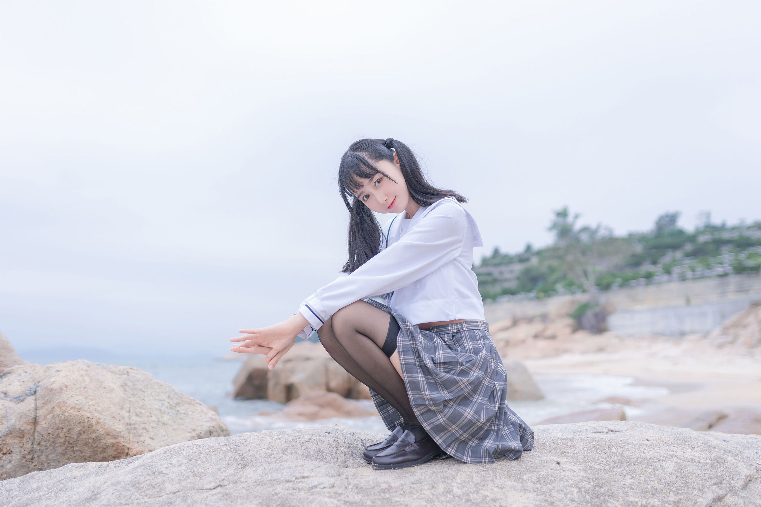 COS福利] 萌系小姐姐木綿綿OwO - 海邊JK