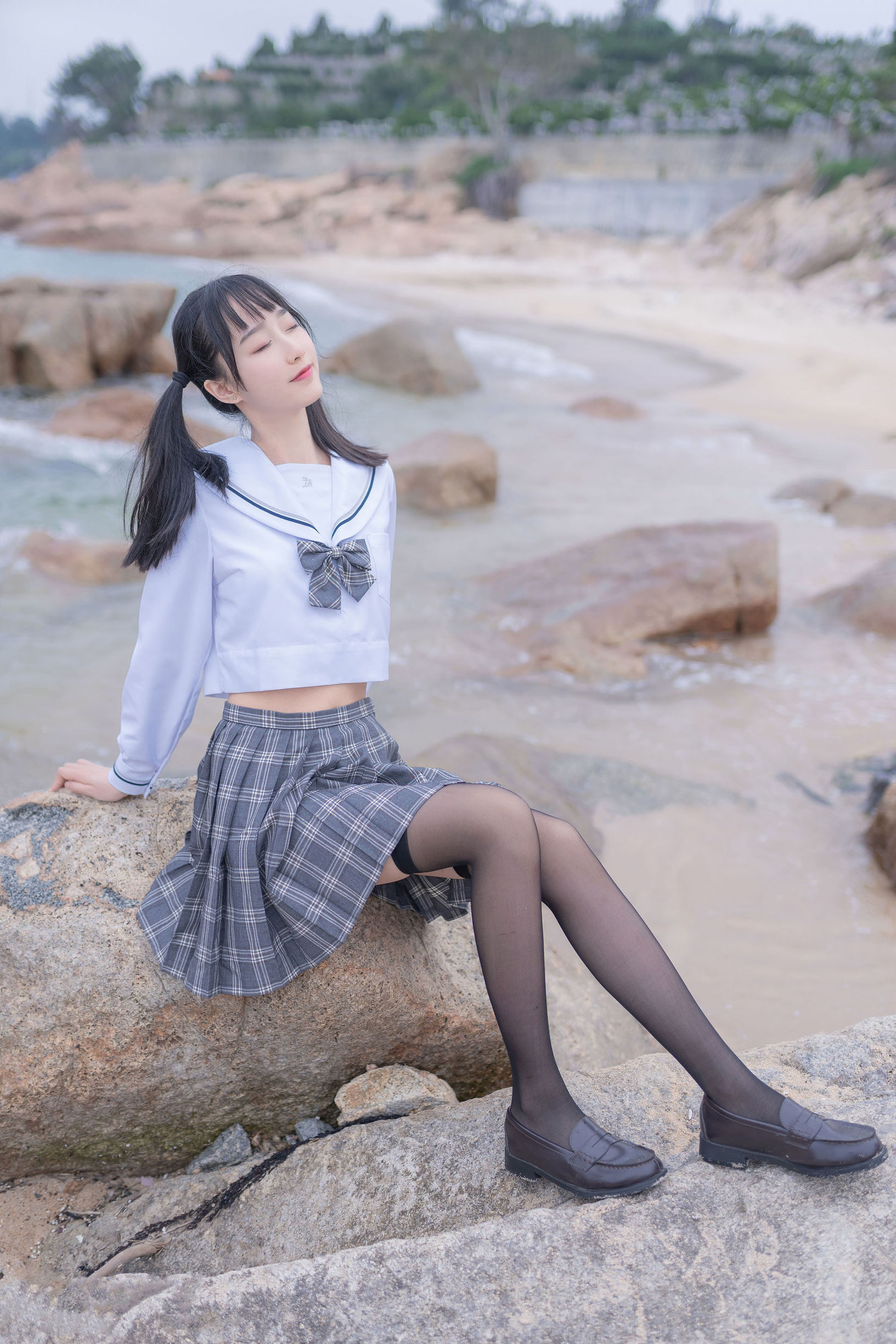 COS福利] 萌系小姐姐木綿綿OwO - 海邊JK