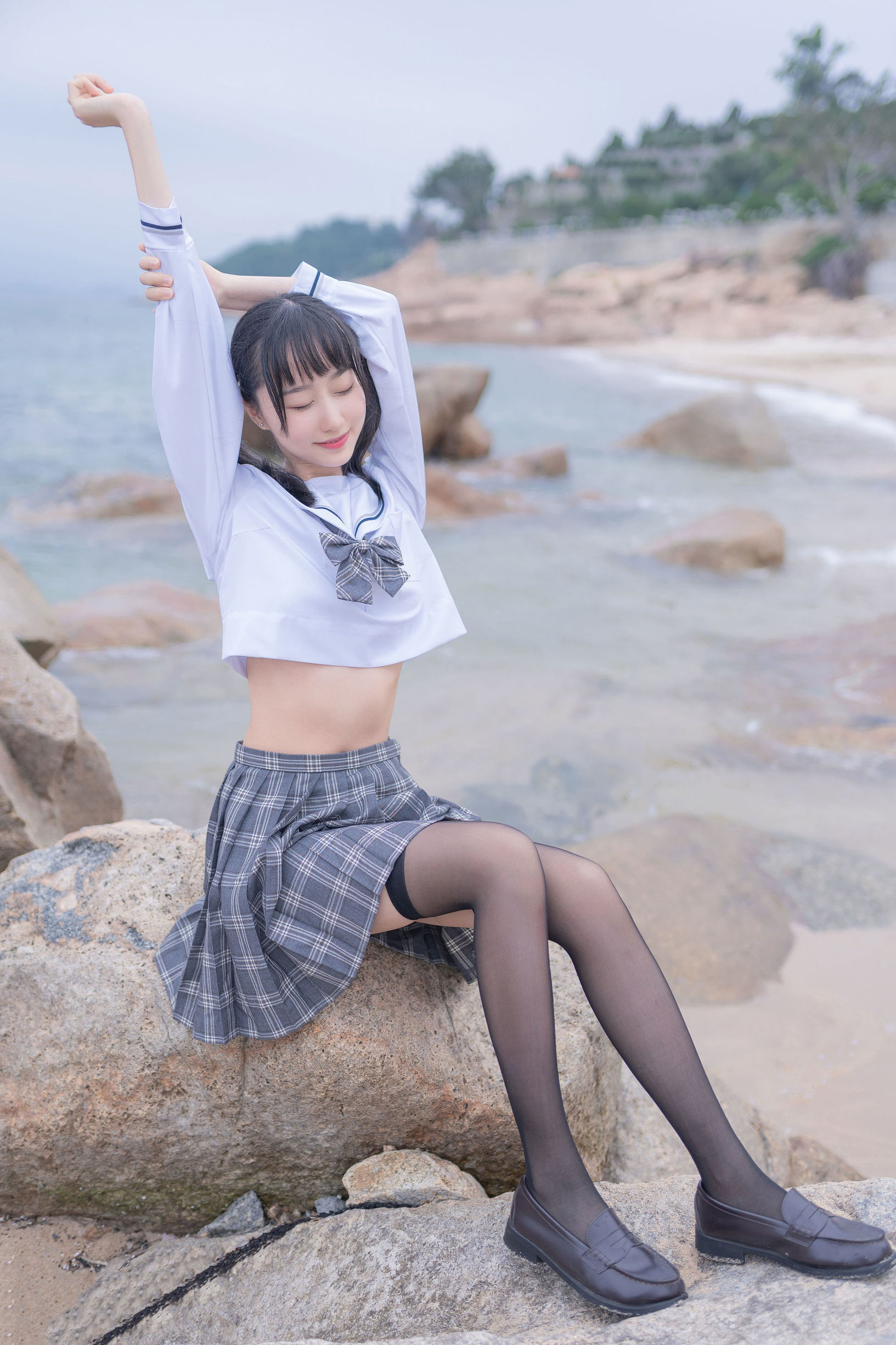 COS福利] 萌系小姐姐木綿綿OwO - 海邊JK