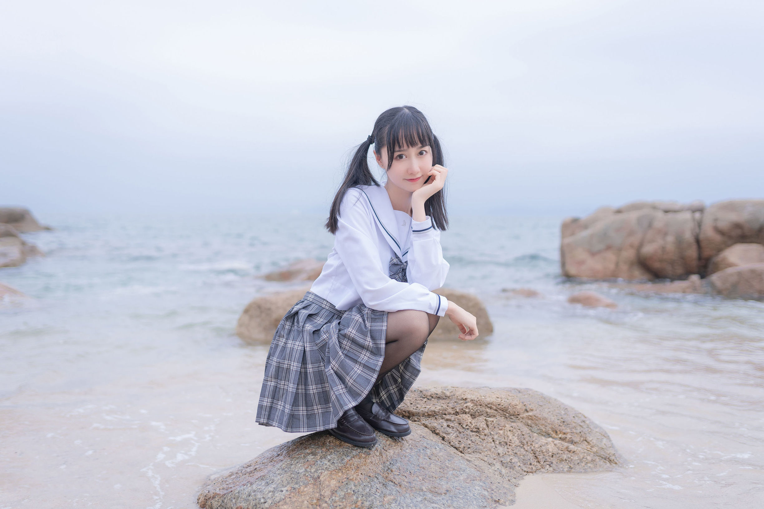COS福利] 萌系小姐姐木綿綿OwO - 海邊JK