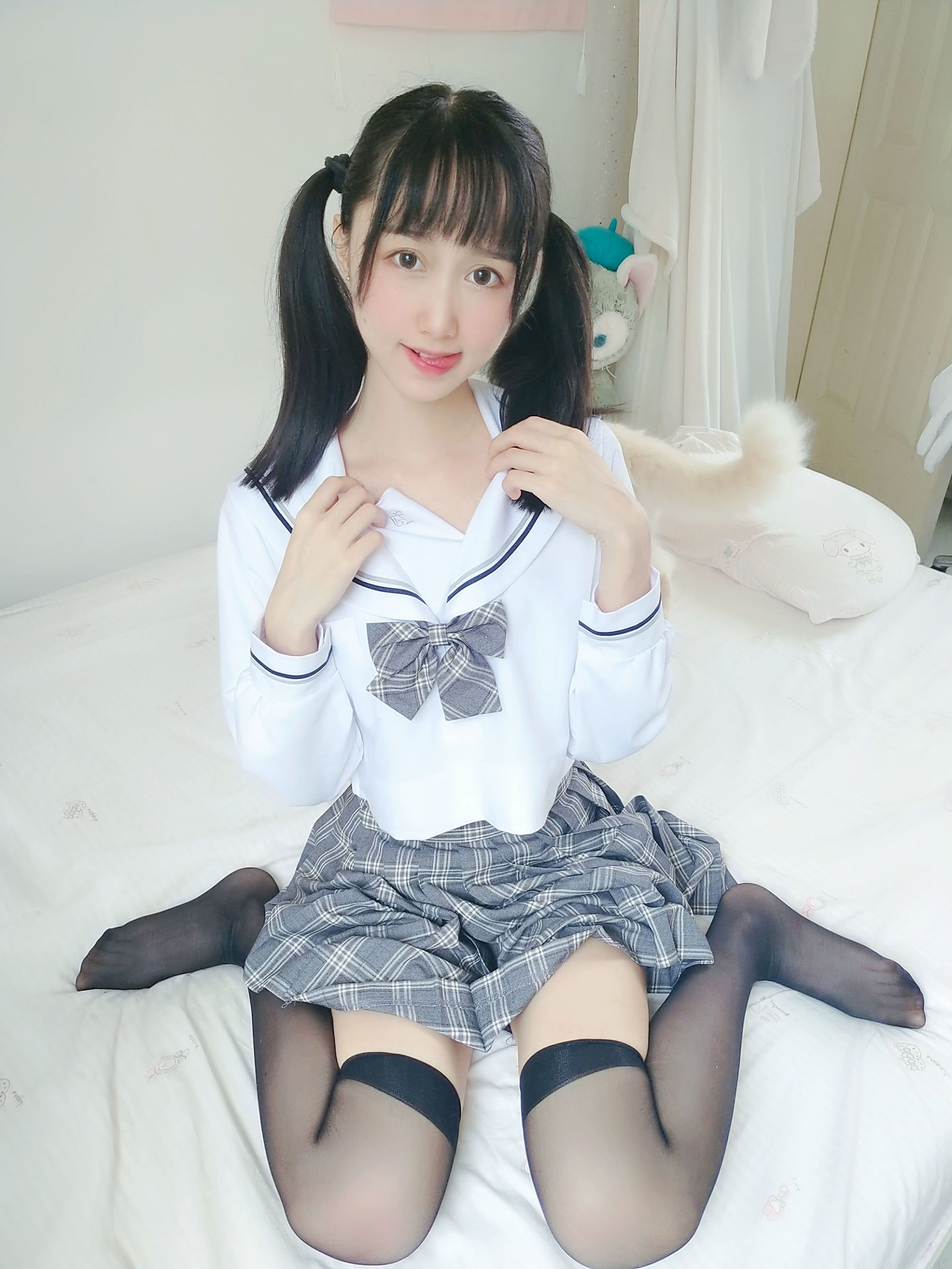 Cosplay Welfare] Moe-style Miss Sister MuMianMian OwO - Gray Plaid JK